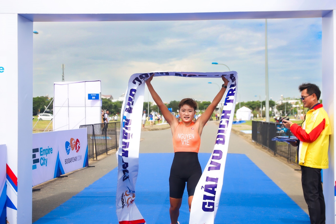 Delifres + អ្នកឧបត្ថម្ភ Delifres + Nhà tài trợ “dinh dưỡng” tiếp sức cho giải Triathlon vô địch quốc gia 2023 - Ảnh 2.