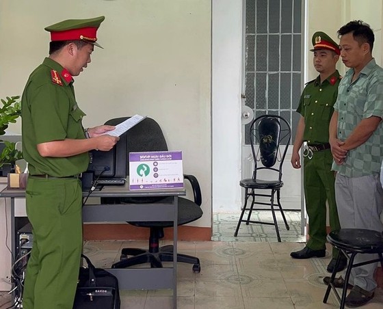 Khởi tố hàng loạt vụ án tham nhũng ở Khánh Hòa - Ảnh 2.