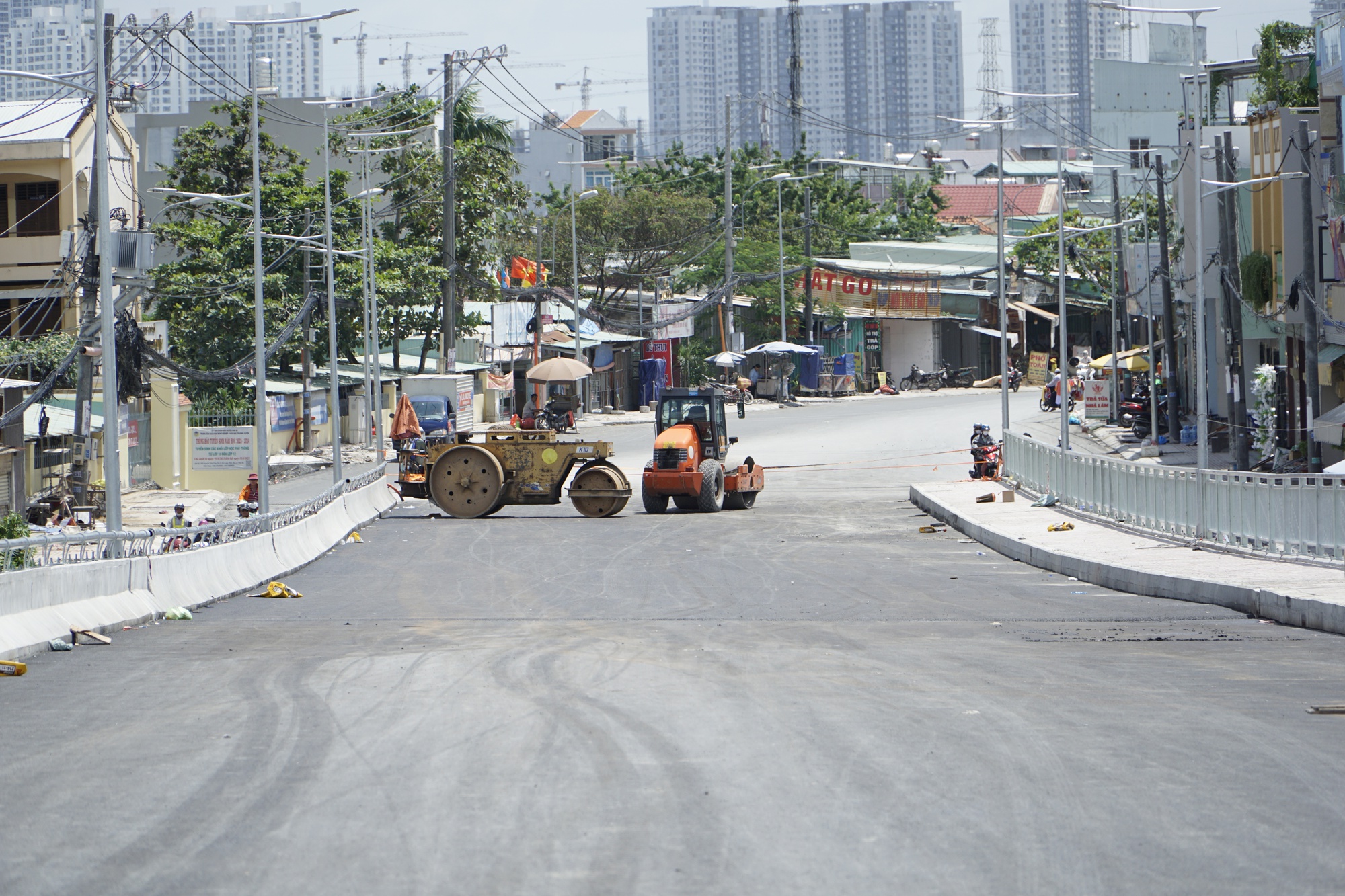 TPHCM: Cận cảnh cầu Long Kiểng chuẩn bị thông xe
