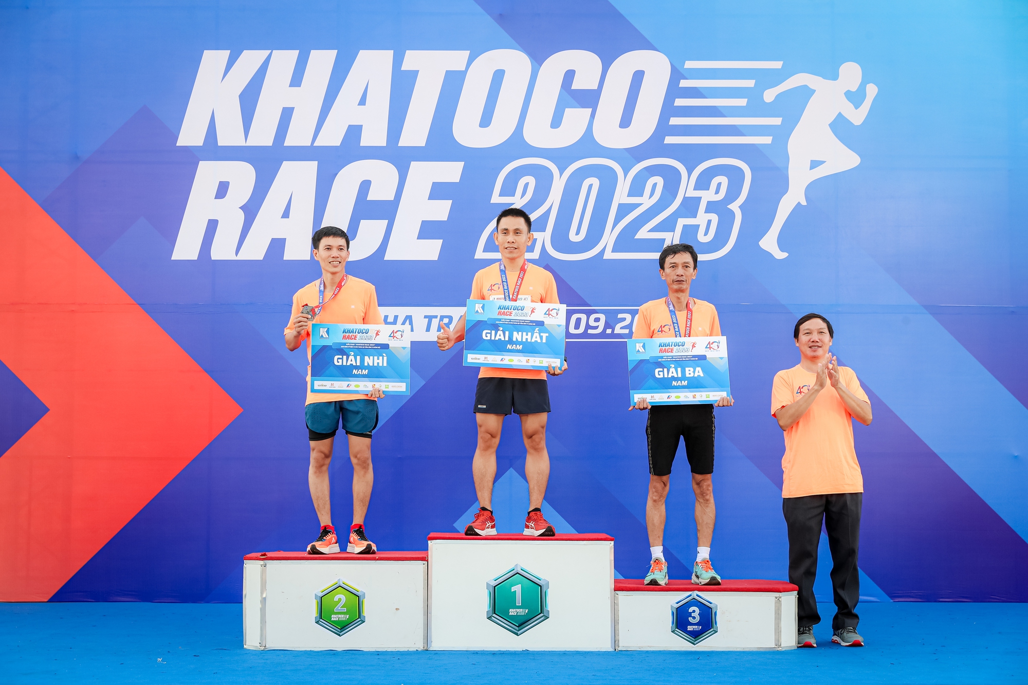 Giải chạy Khatoco Race 2023 thu hút hơn 1.300 vận động viên - Ảnh 11.