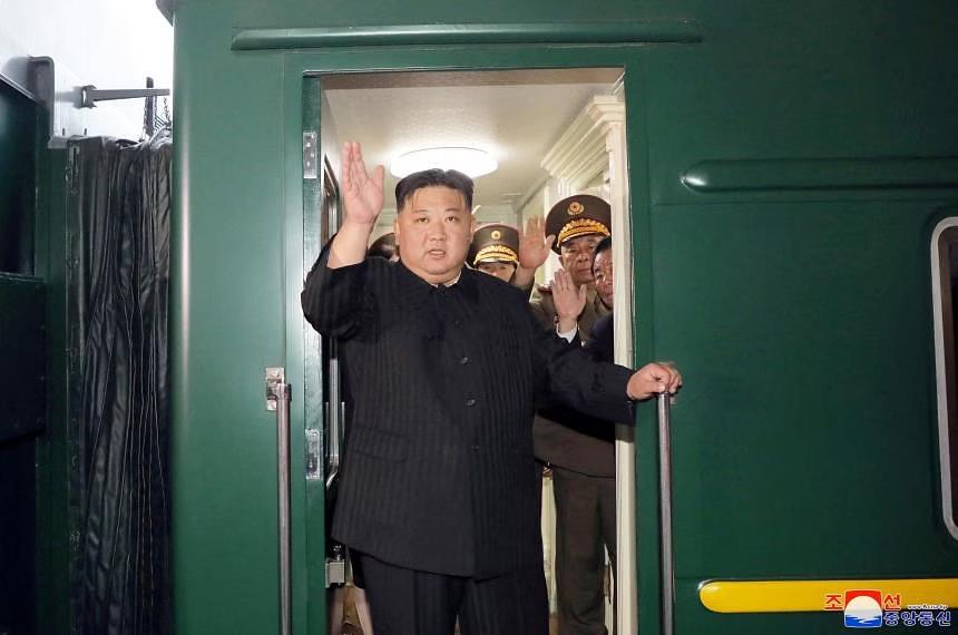 North Korean leader Kim Jong-un was present in Russia - Photo 1.