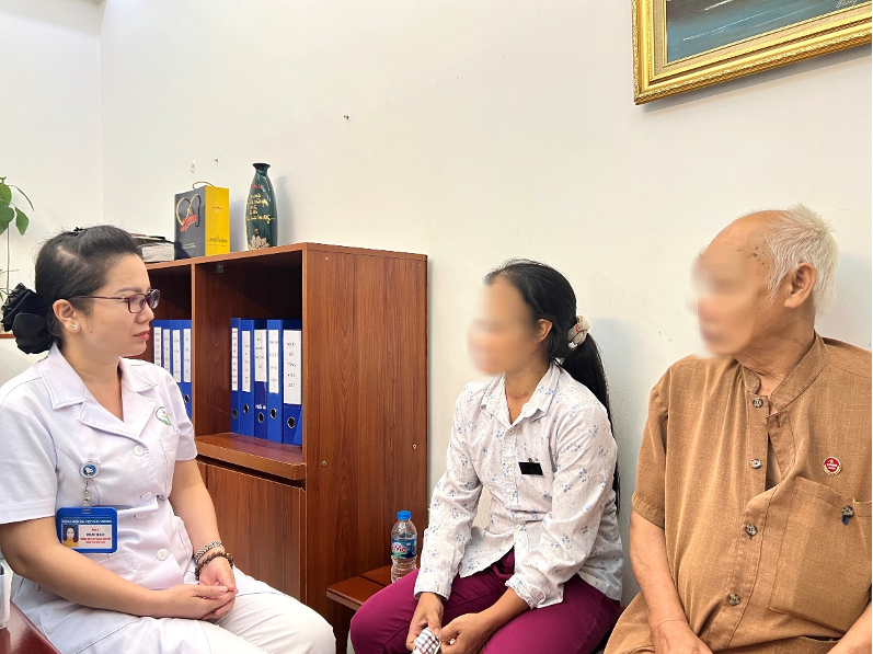 Người vợ mắc ung thư giúp chồng thực hiện ước nguyện hiến tạng - Ảnh 1. Người vợ mắc ung thư giúp chồng thực hiện ước nguyện hiến tạng - Ảnh 1.