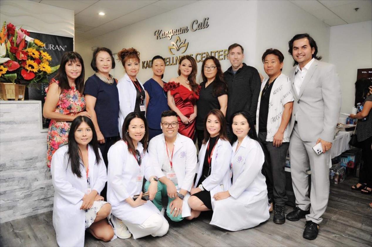 Pembukaan Salon Kecantikan Kangnam Cali - Foto 3. Khai trương Thẩm mỹ viện Kangnam Cali - Ảnh 3.