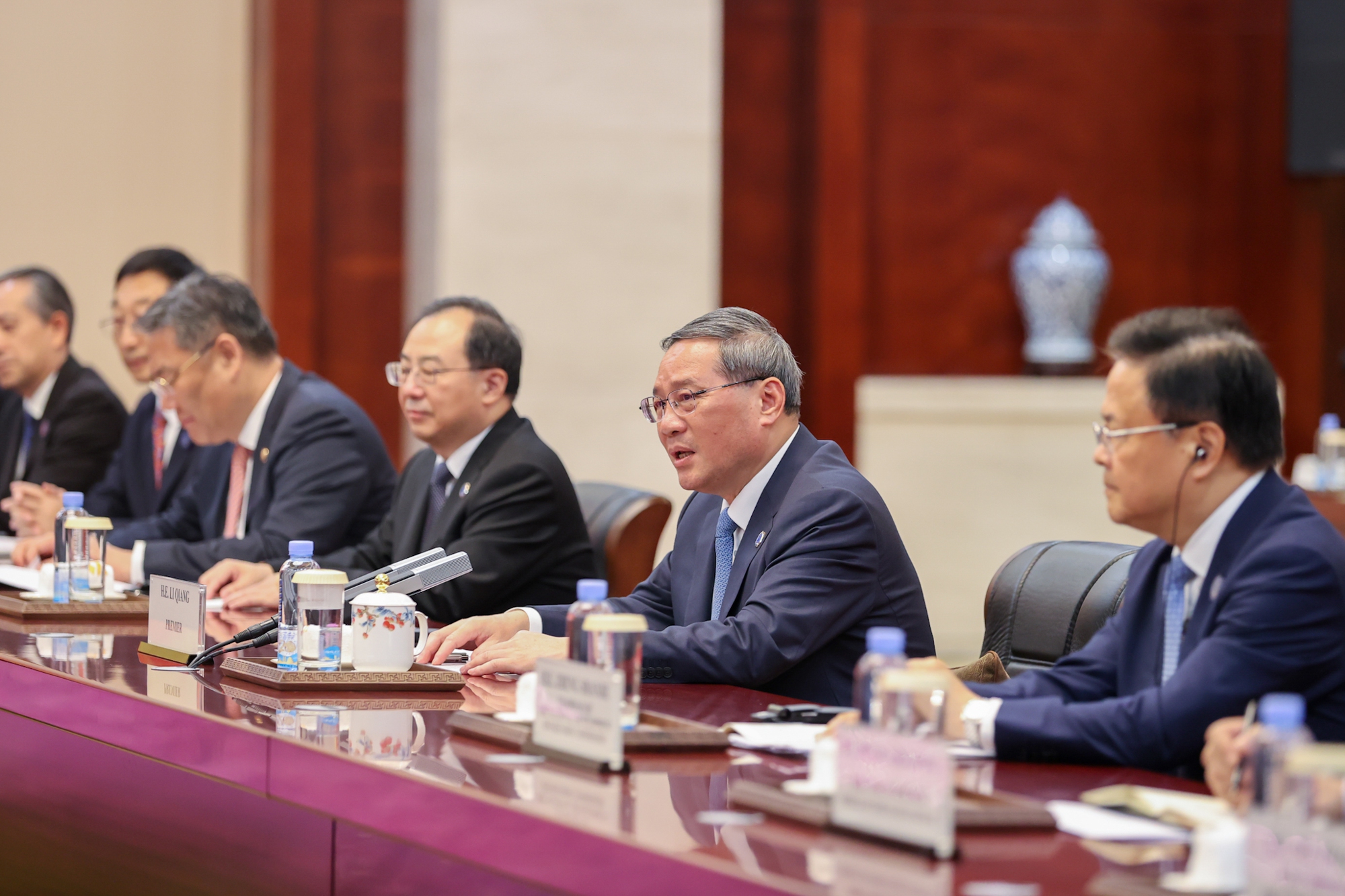 Thủ tướng Trung Quốc Lý Cường ủng hộ mở thêm các đường bay mới giữa hai nước - Ảnh 5.