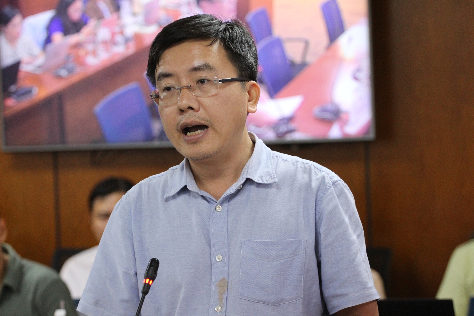 Cho thuê vỉa hè để kinh doanh tại TP HCM: Phải có sự đồng thuận của chủ nhà - Ảnh 1.