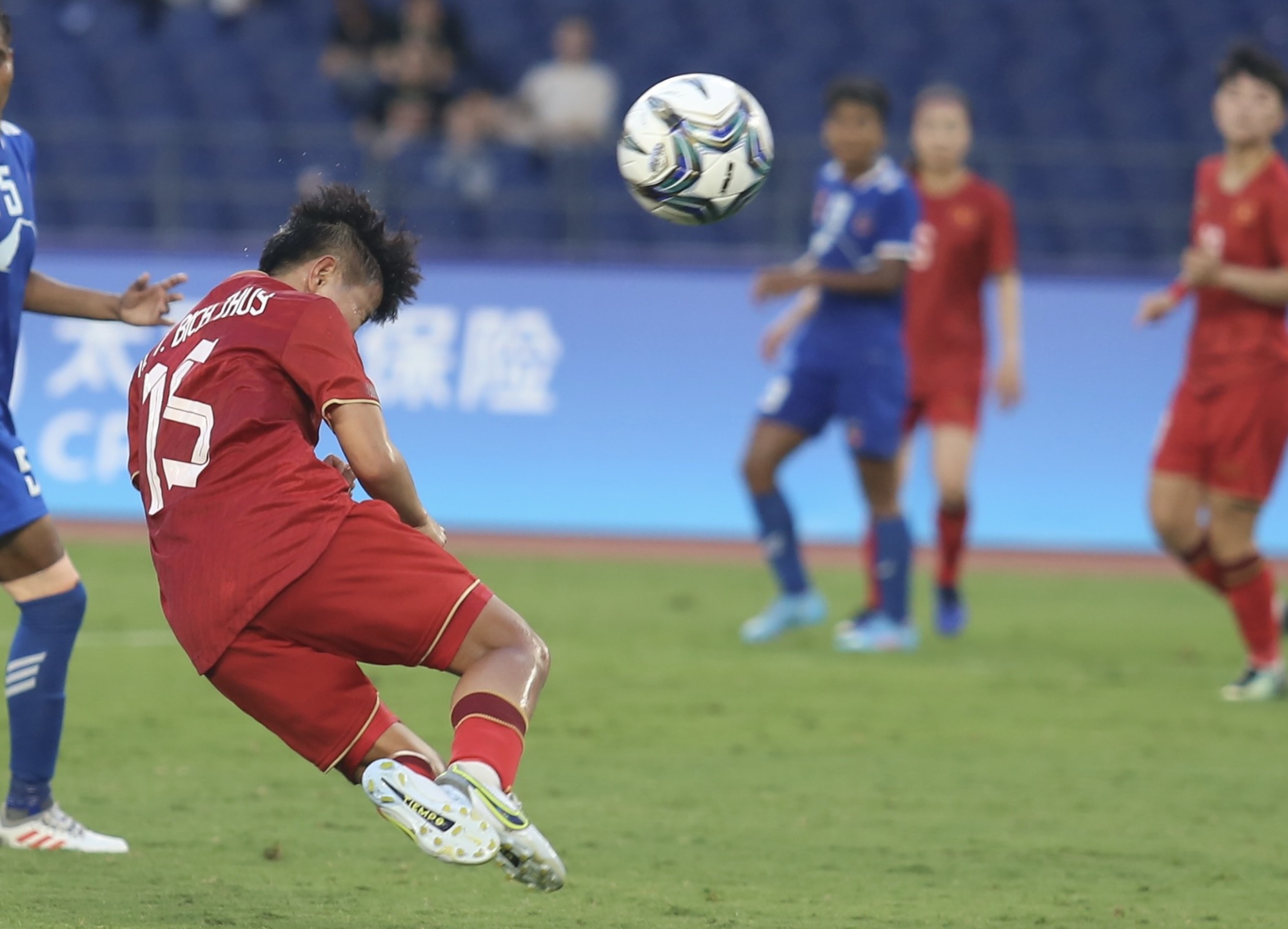 Ra quân ở ASIAD 19, tuyển nữ Việt Nam thắng nhẹ Nepal 2-0 - Ảnh 3.