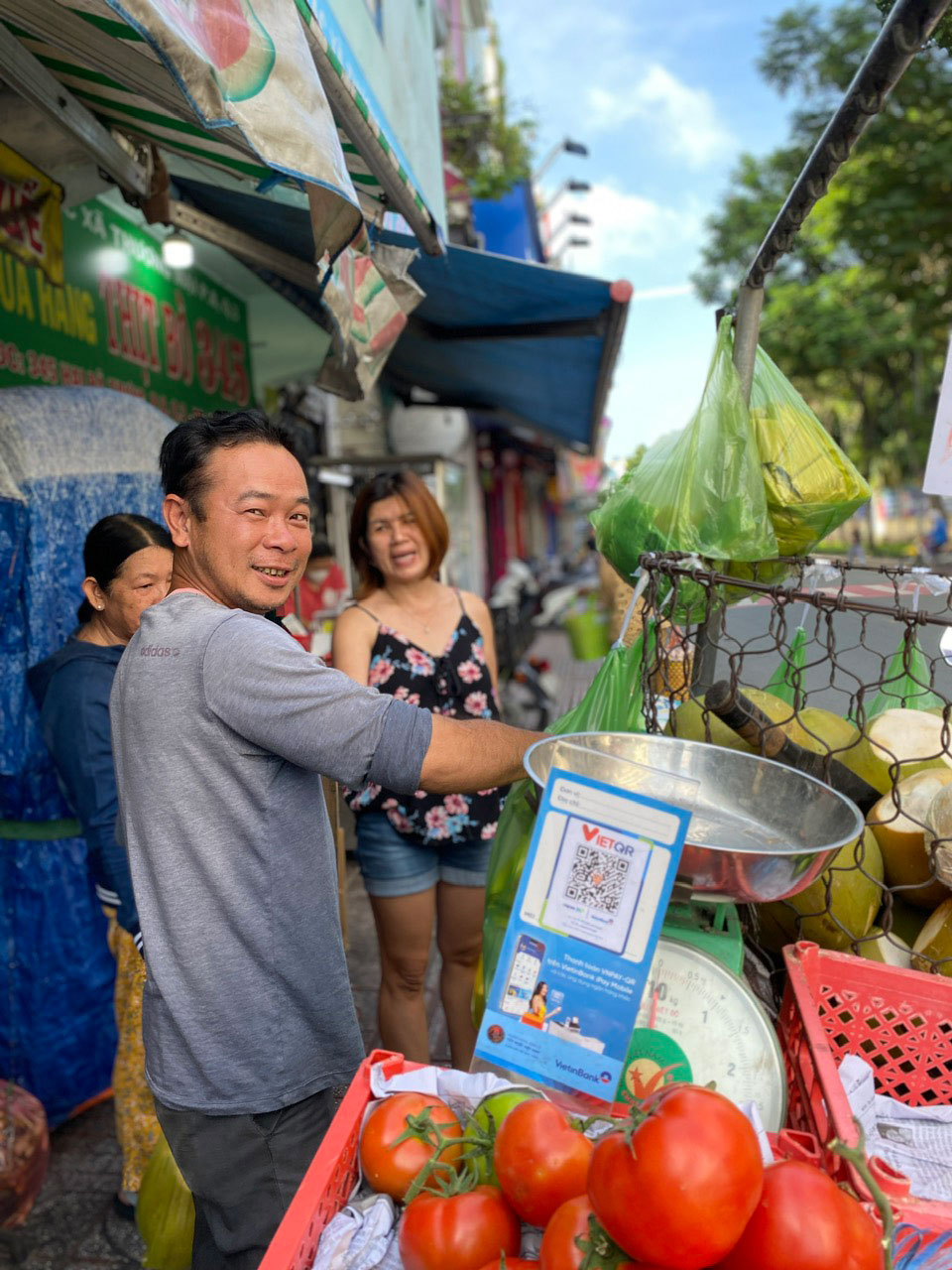 Bán rau dạo với QR code