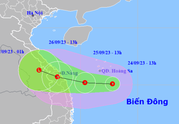 Áp thấp nhiệt đới hướng vào khu vực Đà Nẵng - Quảng Ngãi, Trung Bộ mưa rất to - Ảnh 1.