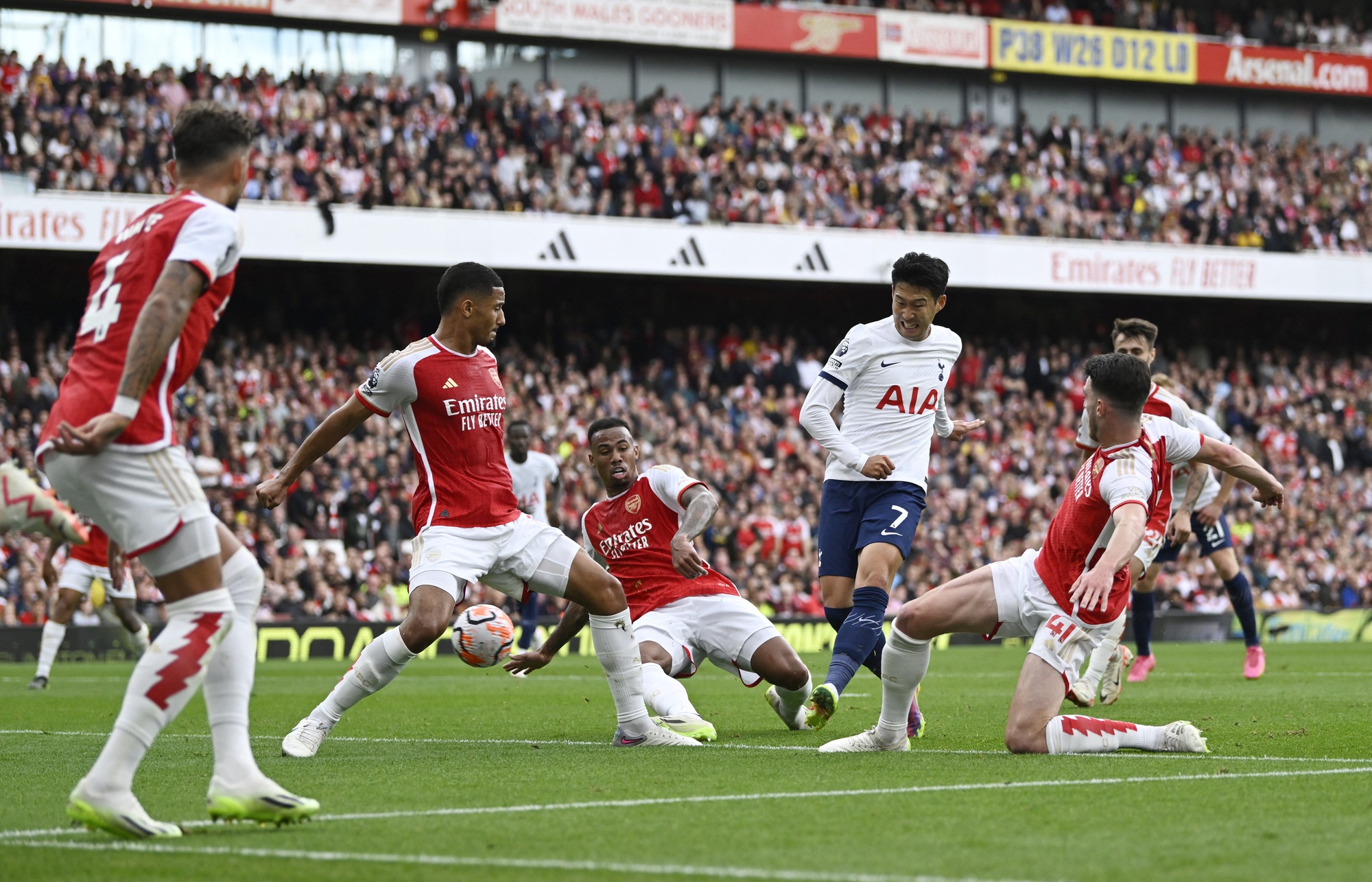 Rượt đuổi kịch tính, Tottenham cầm chân Arsenal  - Ảnh 3.