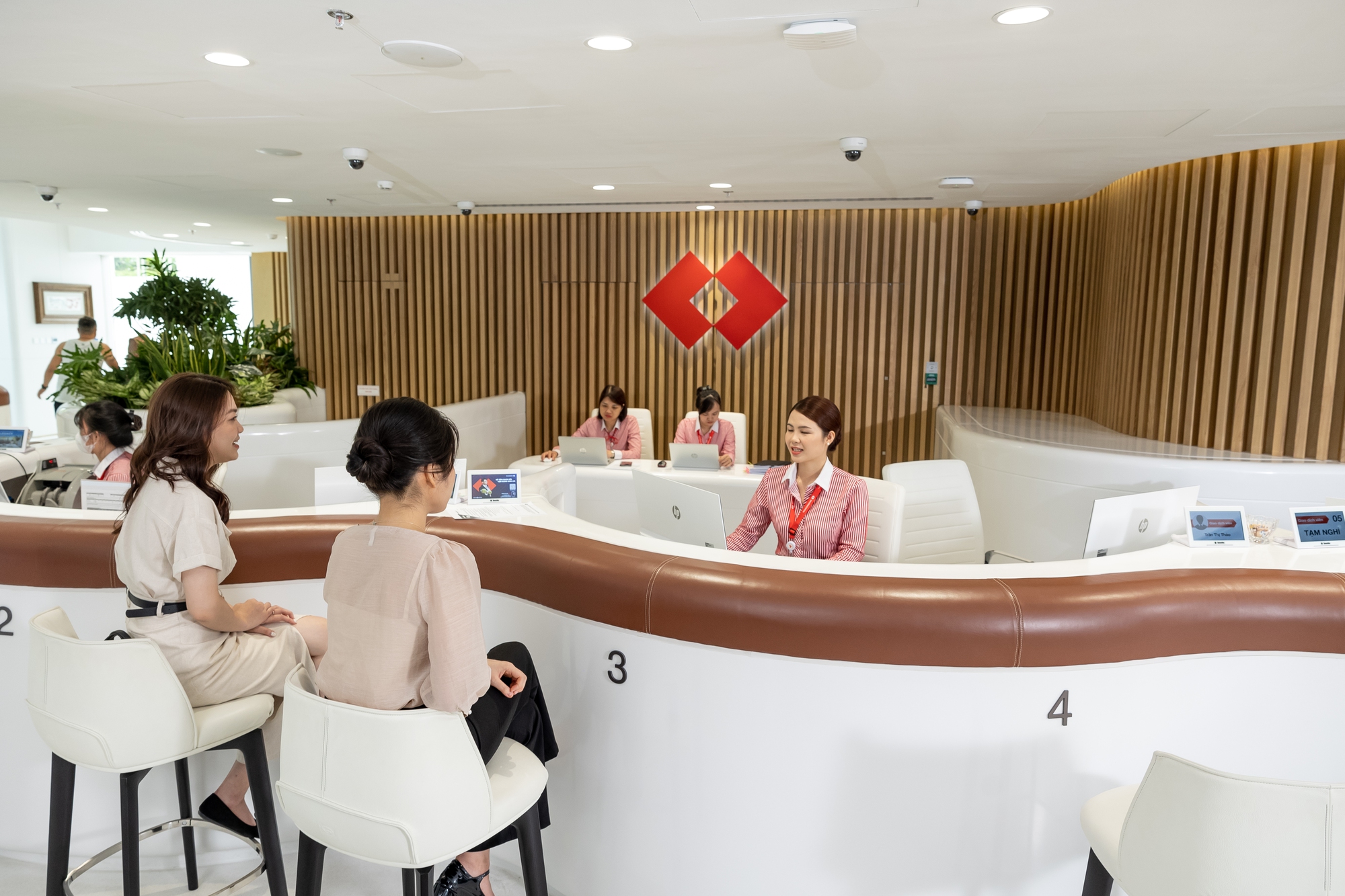 Techcombank và hành trình 30 năm chuyển đổi để kiến tạo di sản