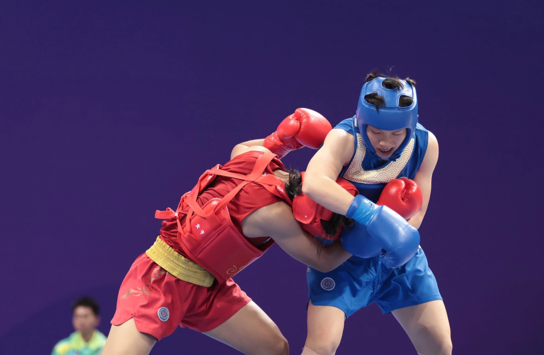 ASIAD 19 ngày 27-9: Hoa khôi võ thuật Dương Thúy Vi giành HCĐ wushu - Ảnh 1.