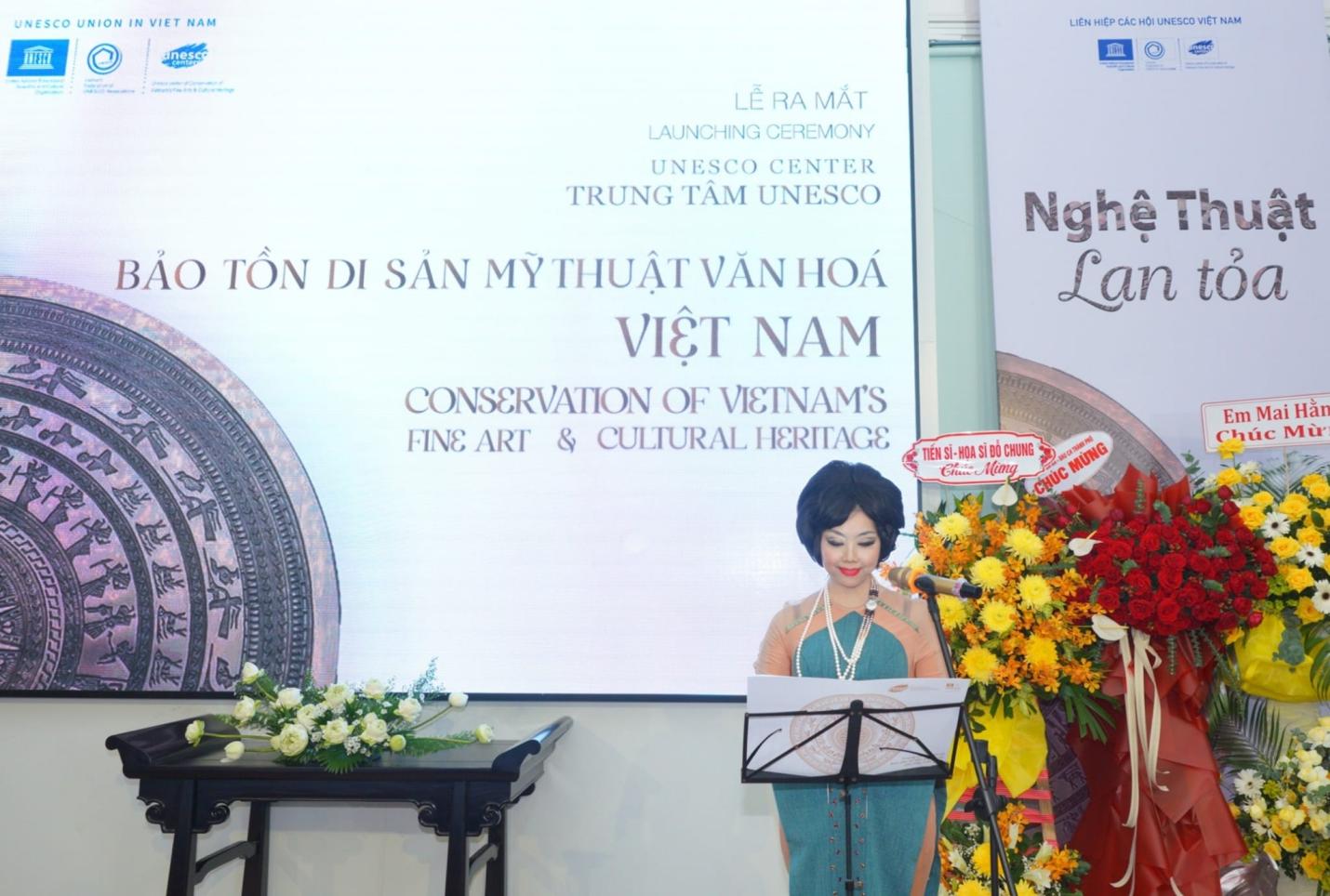 Designer Quynh Paris  NTK Quỳnh Paris “Hành trình trở thành Đại sứ văn hóa ngành thời trang của phụ nữ Việt - Ảnh 7.