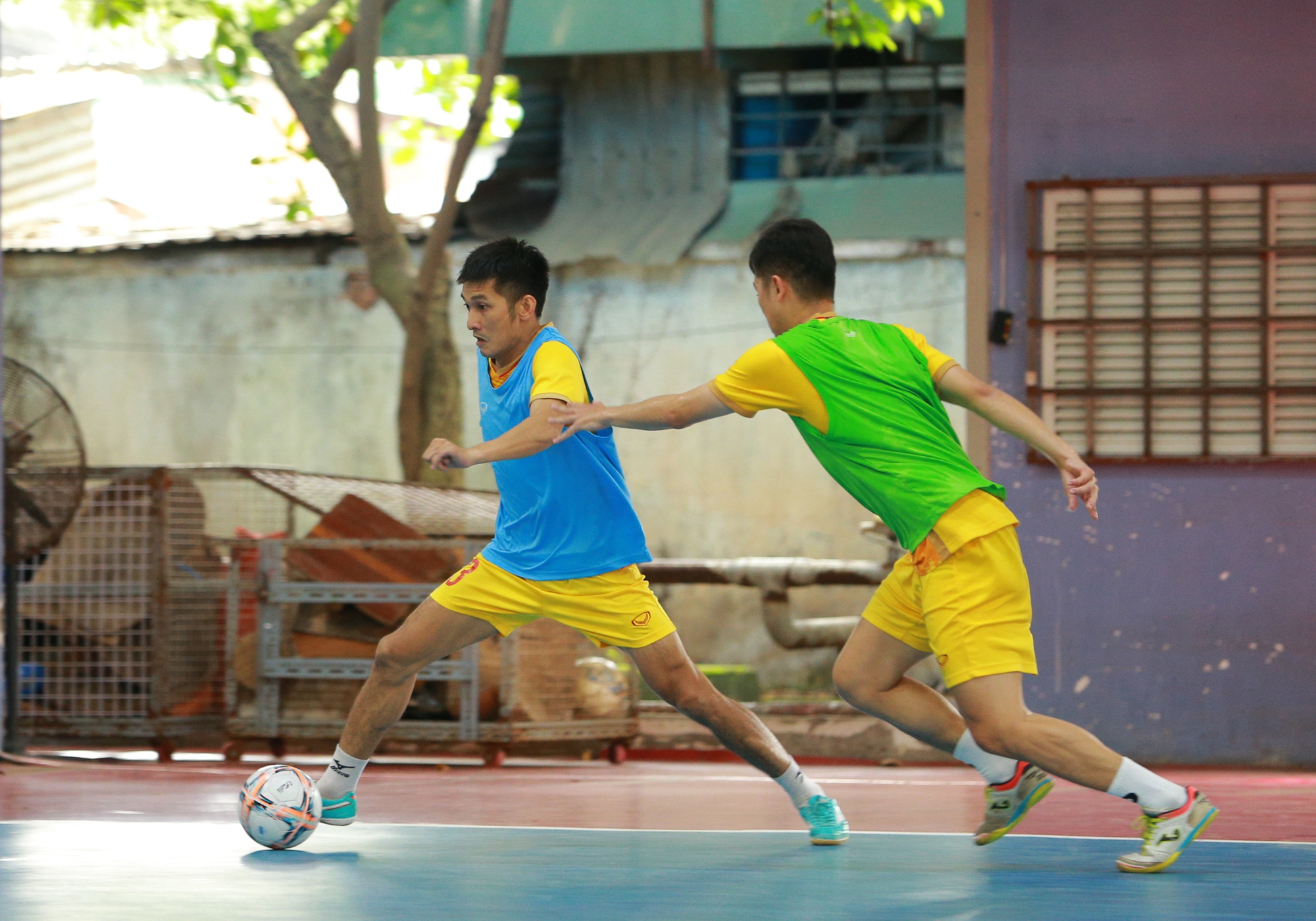 HLV tuyển Futsal Việt Nam tập trung cải thiện lối chơi cá nhân cho học trò - Ảnh 11.