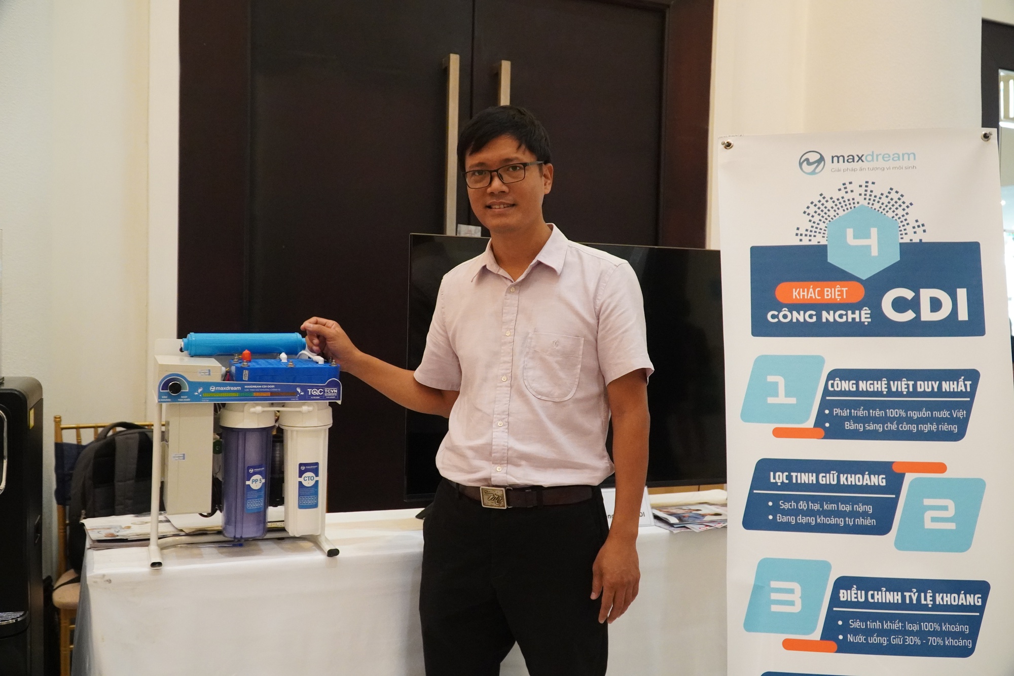The first Vietnamese pure electrode water purifier