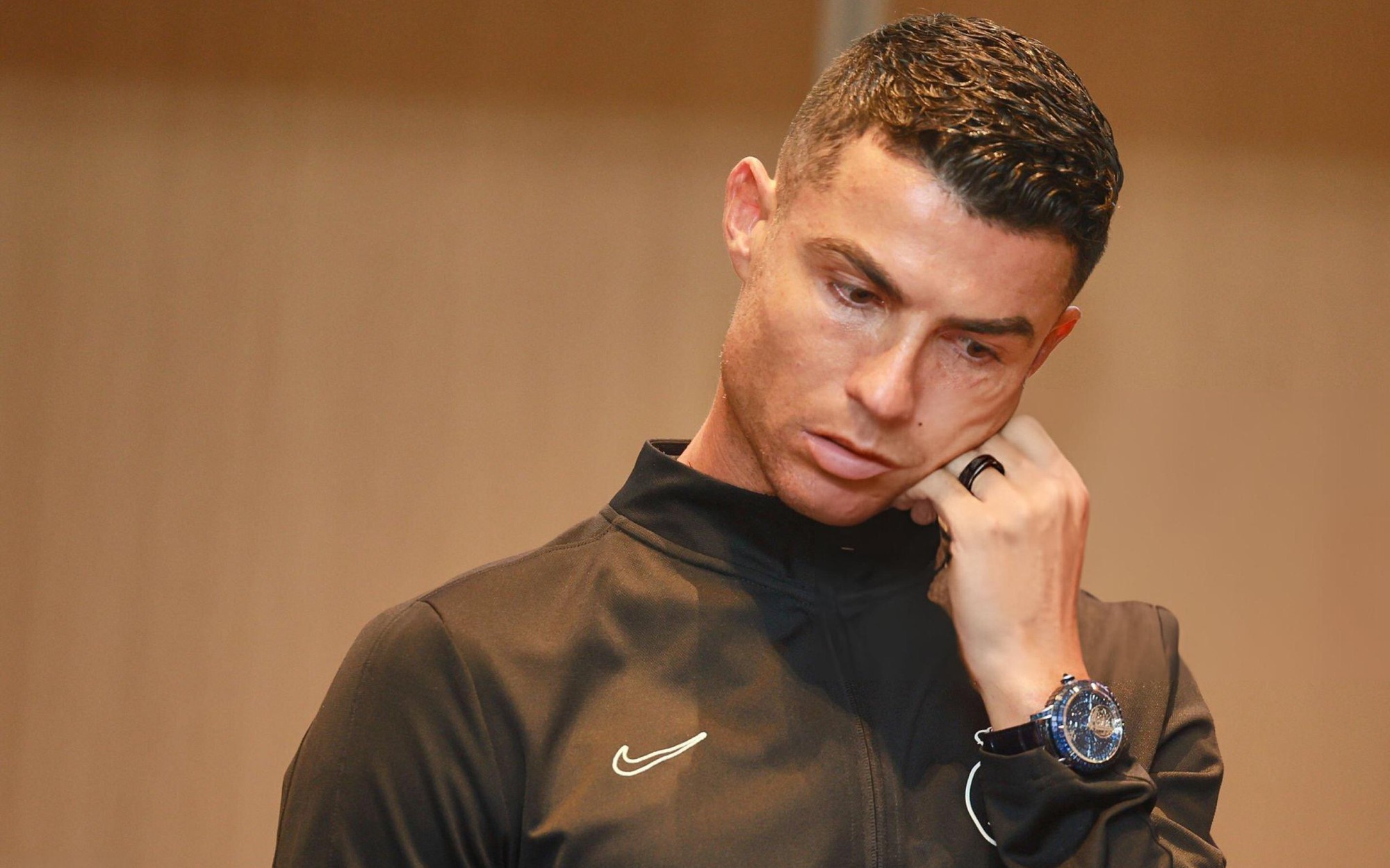 Ronaldo chấn thương khiến loạt giao hữu ở Trung Quốc bị hủy