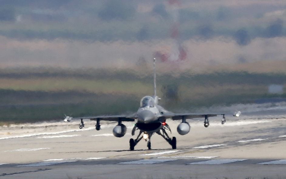 “Bật đèn xanh” cho Thụy Điển vào NATO, Thổ Nhĩ Kỳ có ngay F-16?