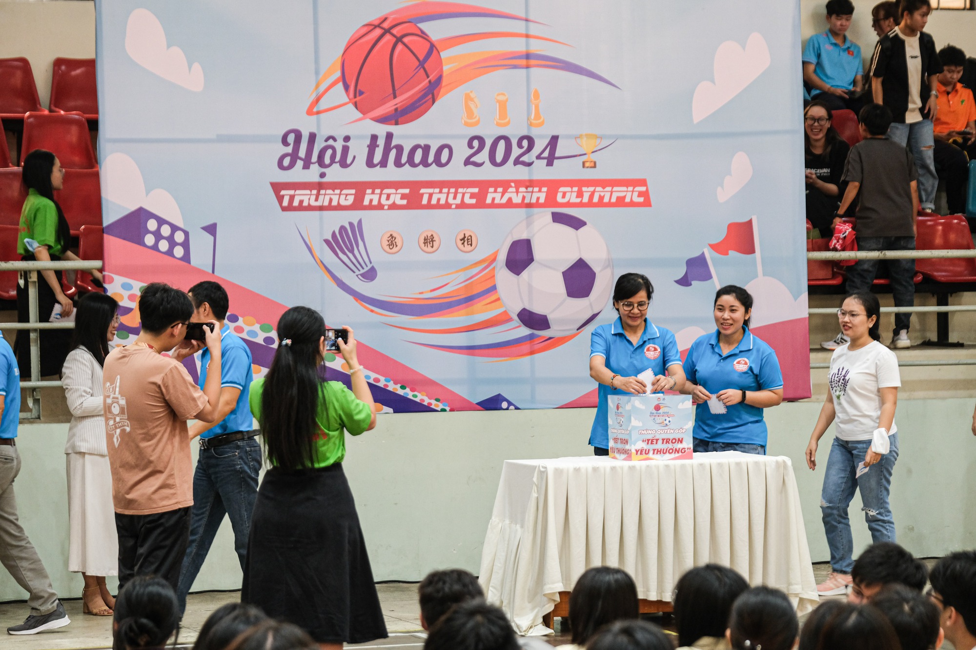 Sôi nổi Hội thao Trung học Thực hành Olympic 2024- Ảnh 4.