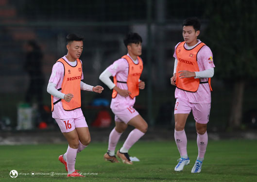 Đội tuyển Việt Nam đến Qatar với nòng cốt gồm nhiều tuyển thủ U23 quốc gia. Ảnh: VFF