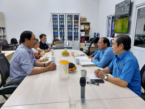 Một buổi thương lượng ký kết thỏa ước lao động tập thể giữa Công đoàn và doanh nghiệp tại quận Bình Tân, TP HCM Một buổi thương lượng ký kết thỏa ước lao động tập thể giữa Công đoàn và doanh nghiệp tại quận Bình Tân, TP HCM