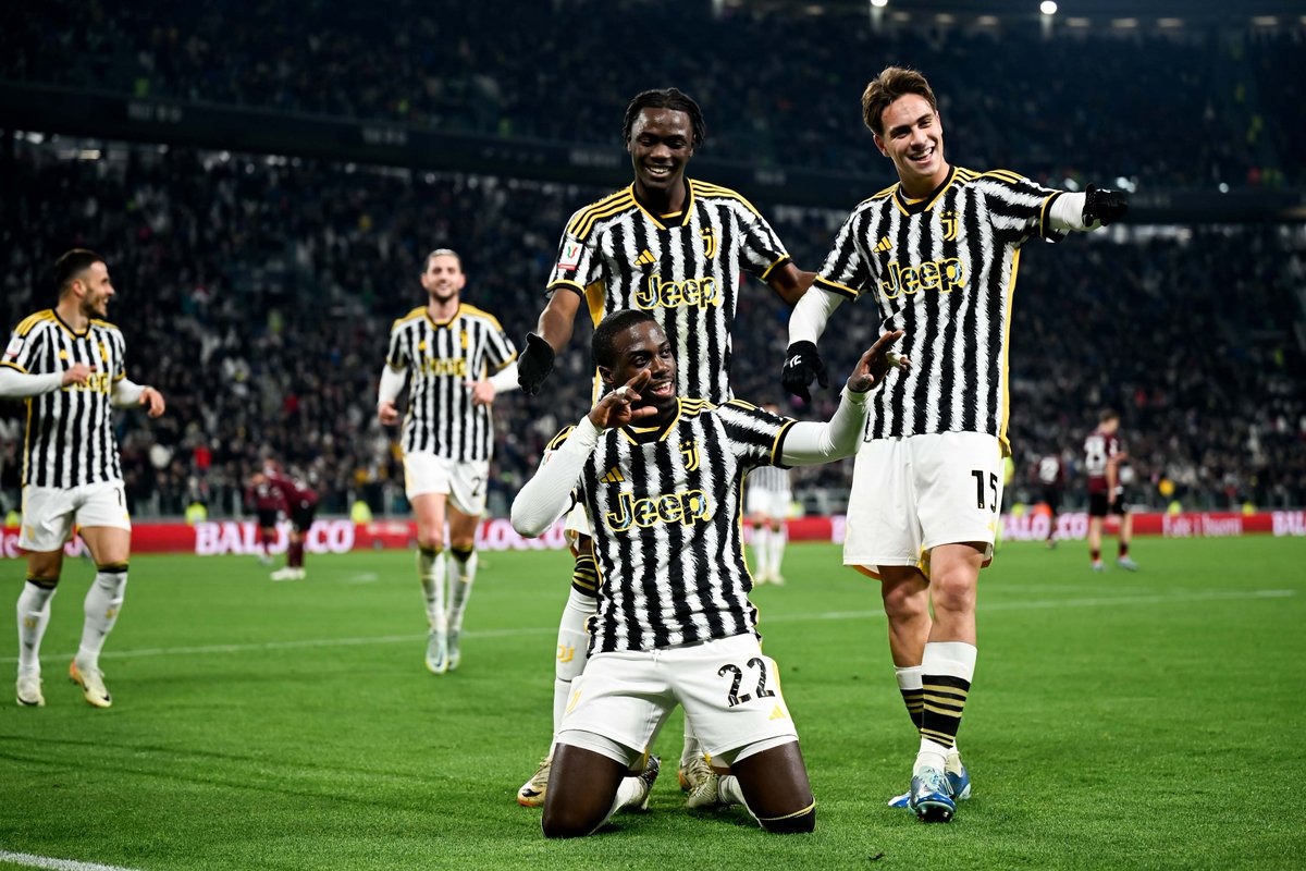 Juventus: Từ kỷ lục của HLV Allegri đến cuộc đua Scudetto- Ảnh 4.
