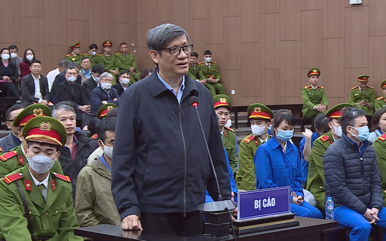 Vụ Việt Á: Vì sao 2 cựu bộ trưởng được đề nghị mức án dưới khung?