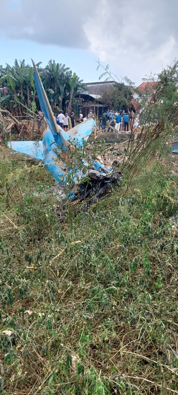 CLIP: Thời khắc phi công nhảy dù thoát nạn trước khi máy bay rơi ở Quảng Nam- Ảnh 8.