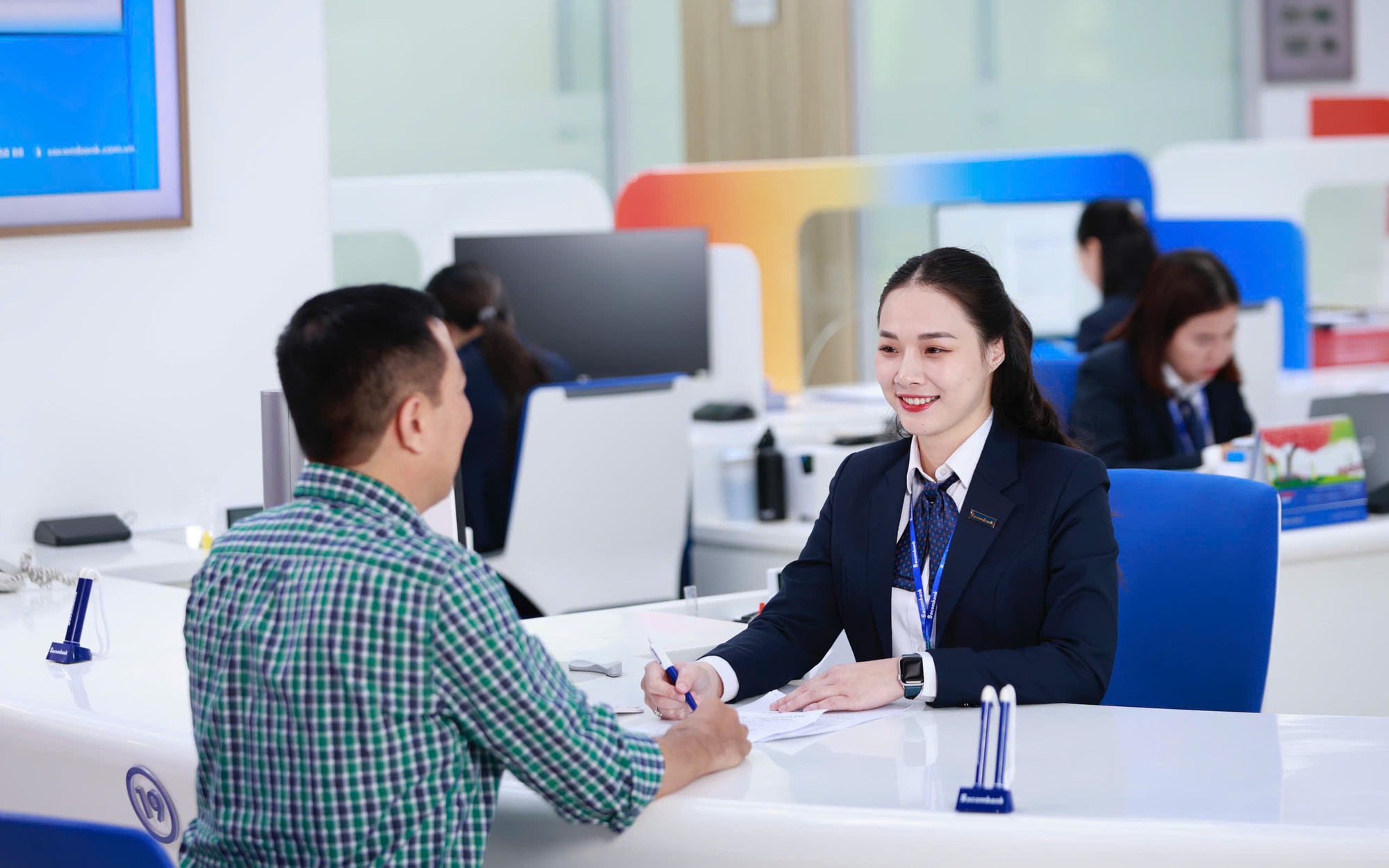 Sacombank và hành trình từ tâm