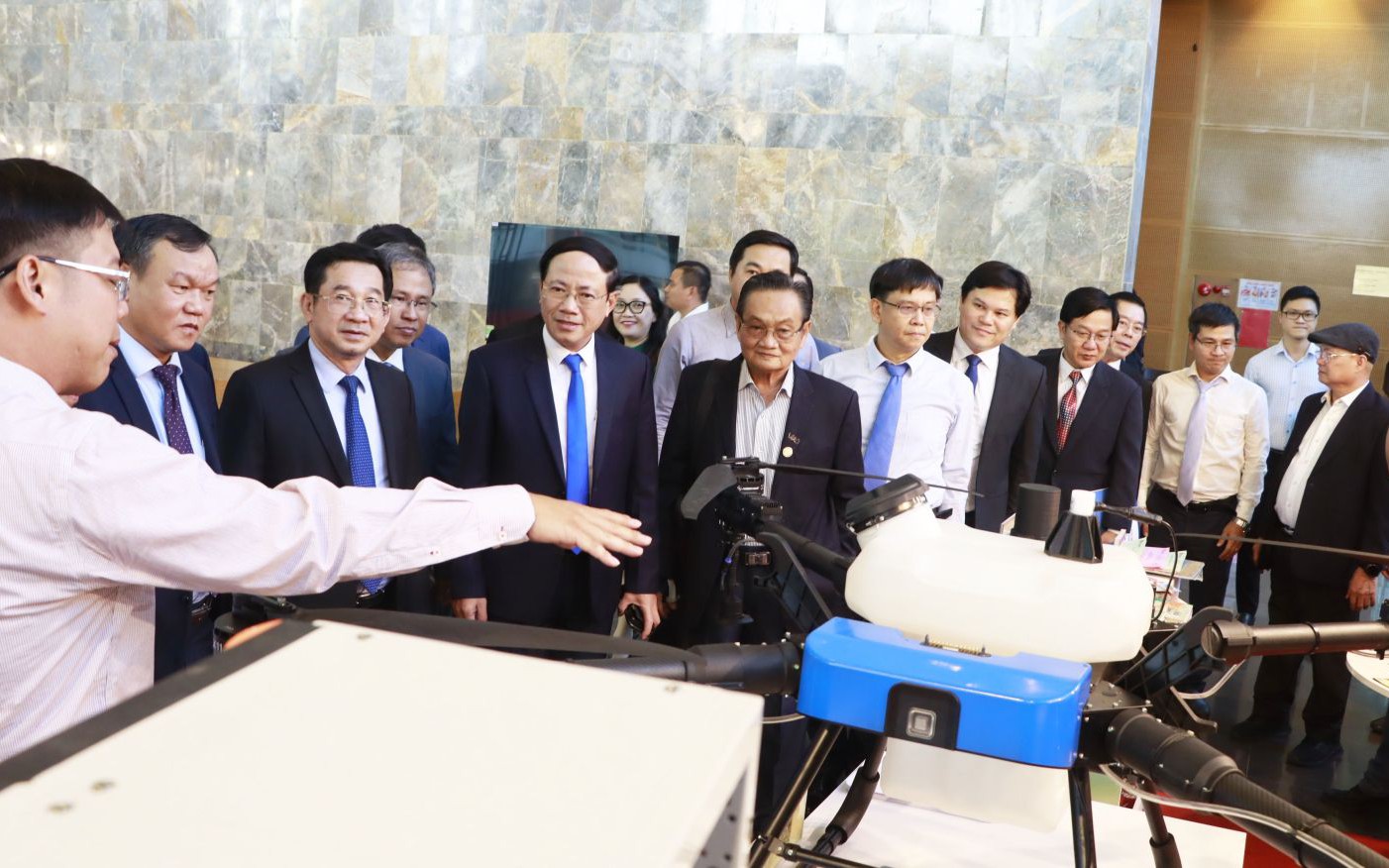 TP HCM v&agrave; Petrovietnam hợp t&aacute;c, c&ugrave;ng ph&aacute;t triển - Ảnh 2.