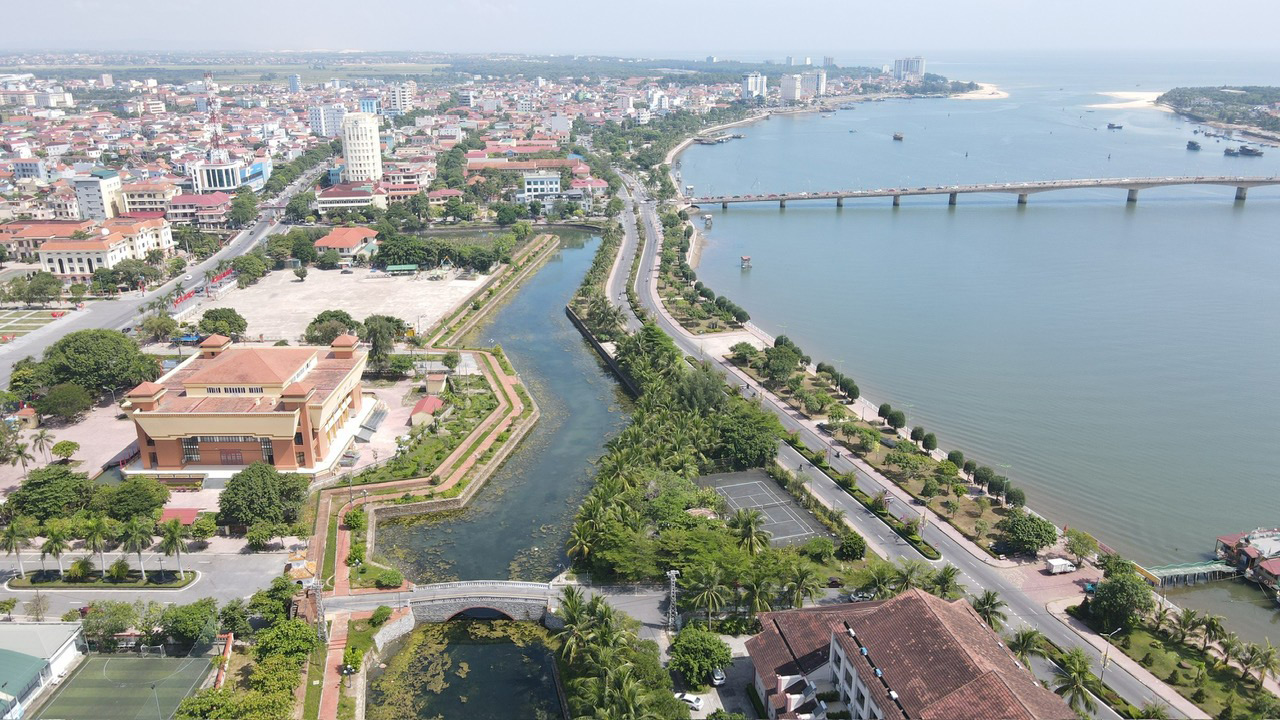 Cửa biển Nhật Lệ từng được xác định là ranh giới hưu chiến của binh lính Đàng Trong - Đàng Ngoài