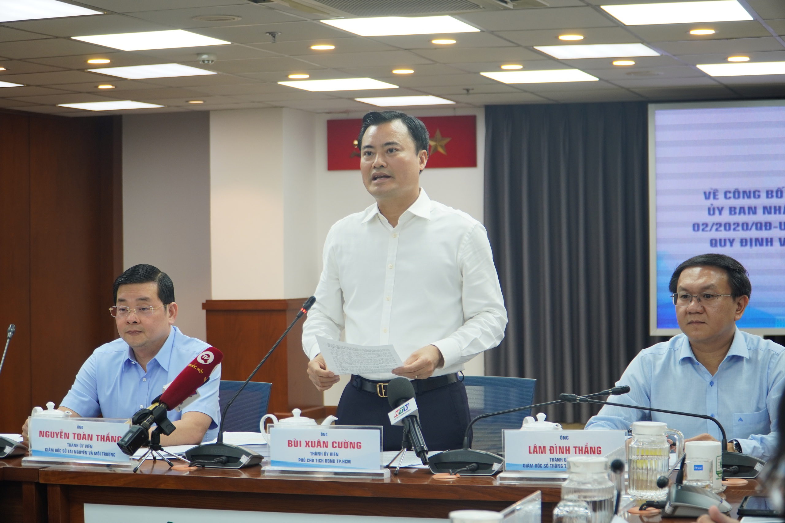 Phó Chủ tịch UBND TP HCM Bùi Xuân Cường thông tin về bảng giá đất điều chỉnhẢnh: Quốc Anh Phó Chủ tịch UBND TP HCM Bùi Xuân Cường thông tin về bảng giá đất điều chỉnhẢnh: Quốc Anh