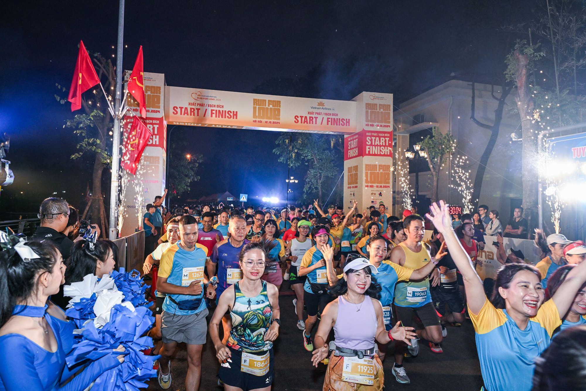 Vietnam Airlines tổ chức thành công giải chạy Run For Love 2024- Ảnh 1.