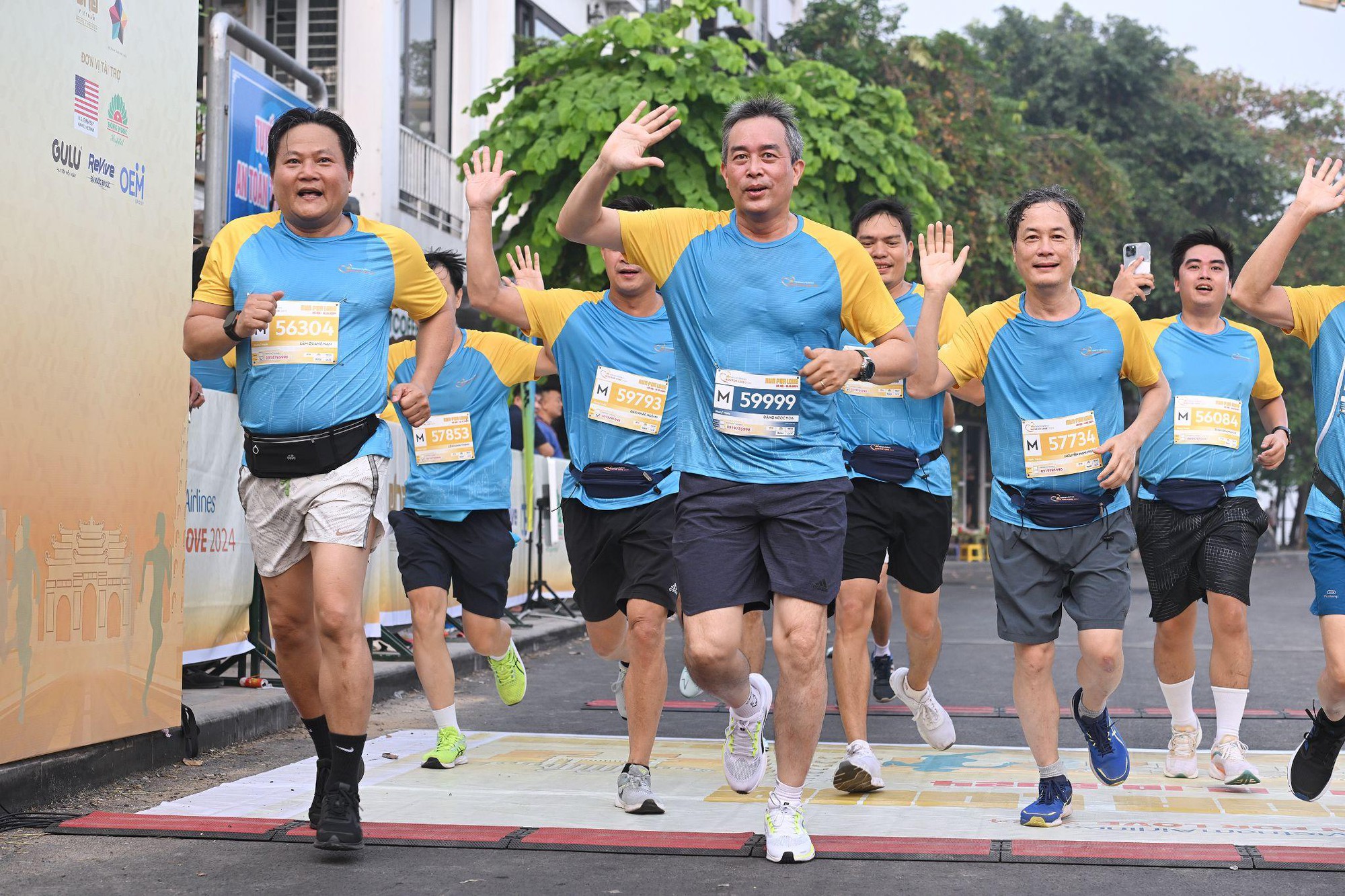 Vietnam Airlines tổ chức thành công giải chạy Run For Love 2024- Ảnh 3.