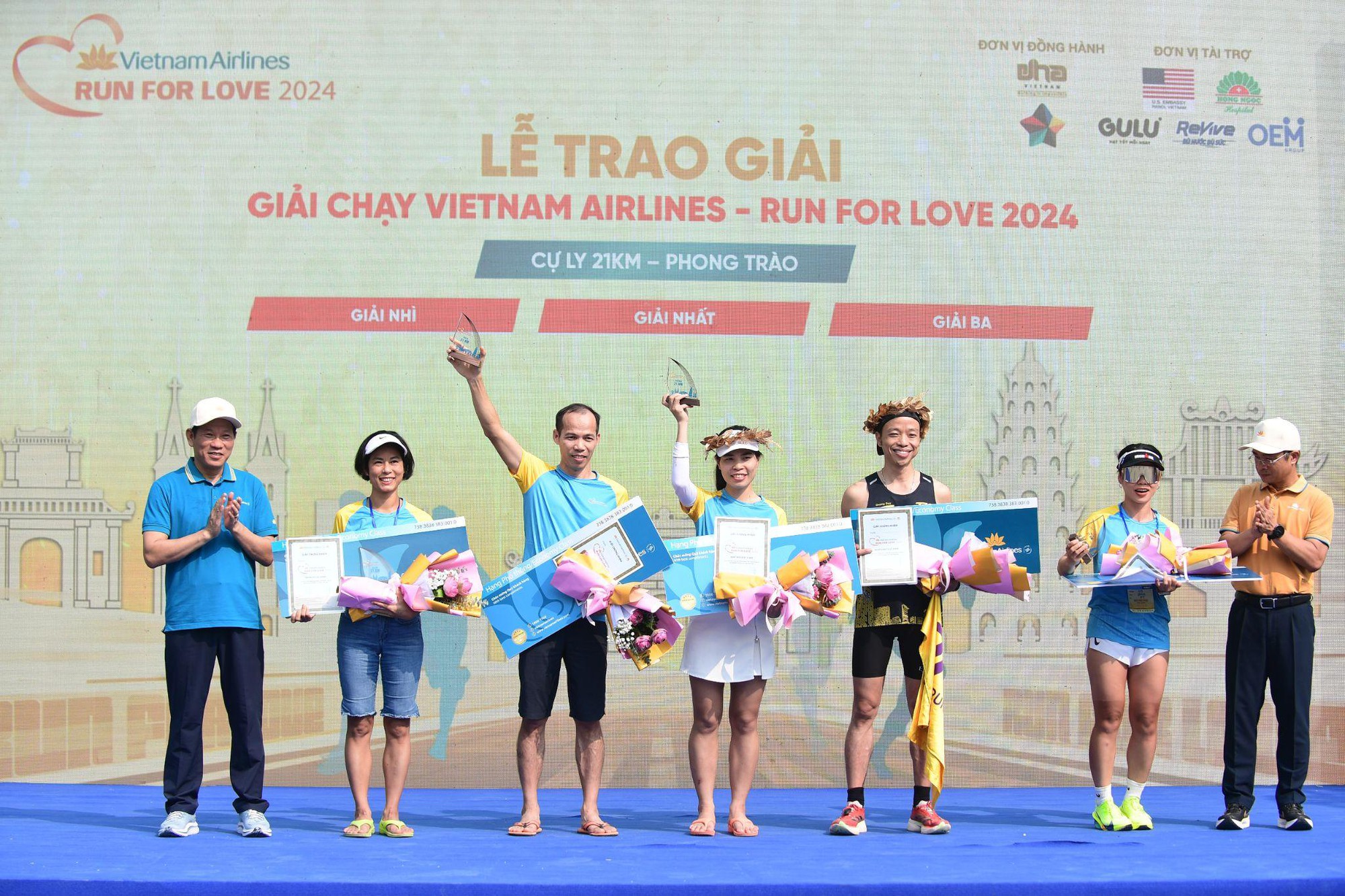 Vietnam Airlines tổ chức thành công giải chạy Run For Love 2024- Ảnh 9.