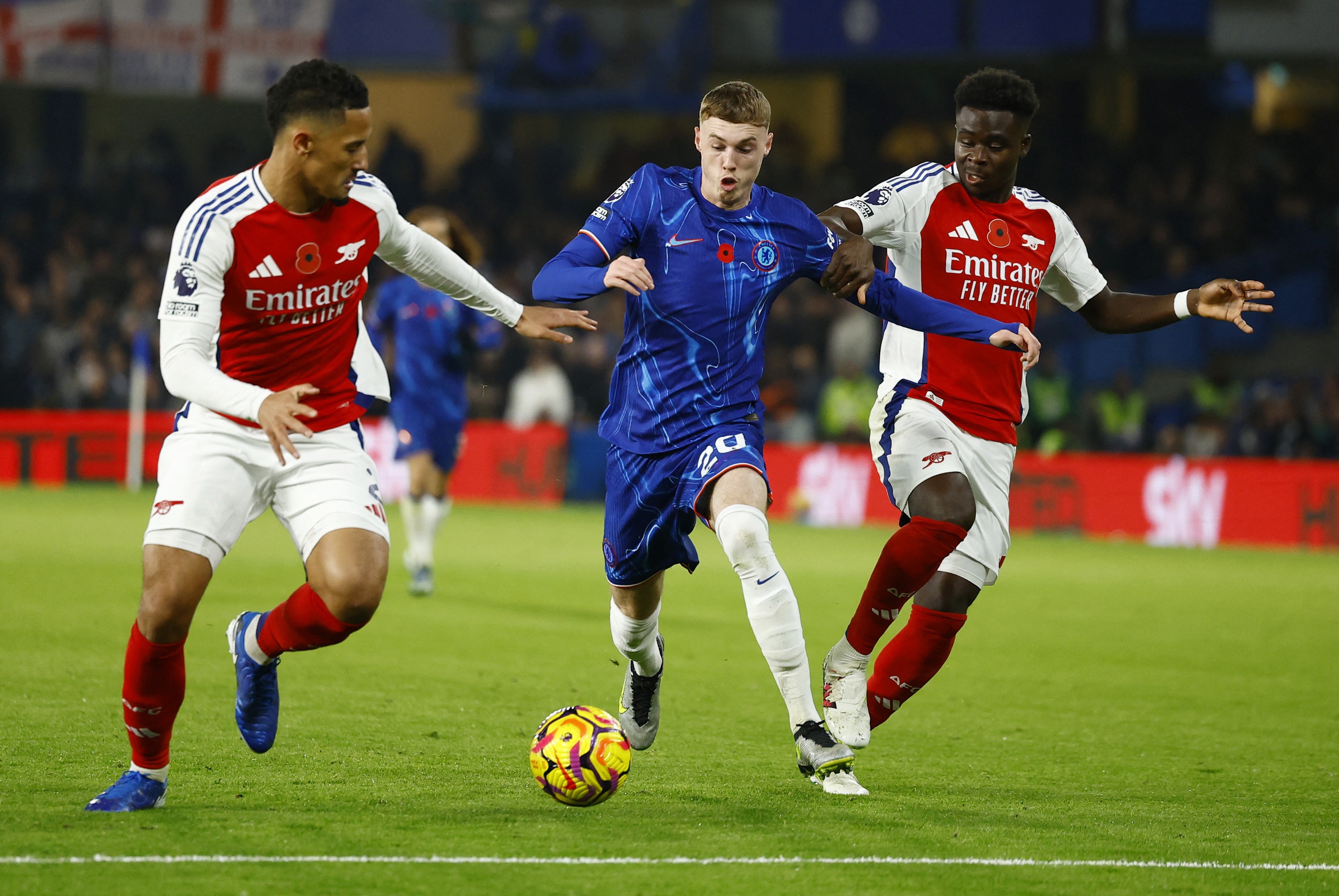 Chelsea và Arsenal hòa thót tim đại chiến, hài lòng Top 4 Ngoại hạng