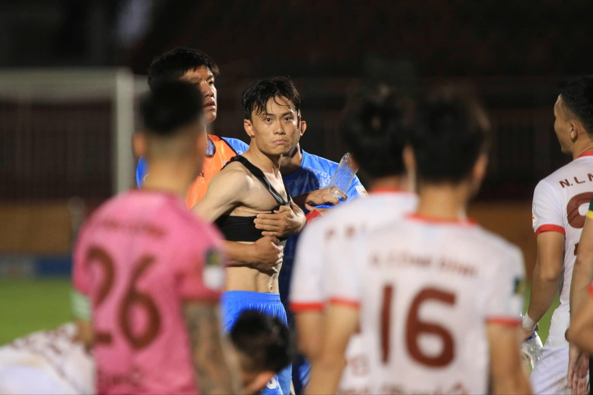 VPF solicita punição rigorosa por conduta antidesportiva na partida PVF-CAND - Ho Chi Minh City Youth - Foto 1. VPF yêu cầu xử nghiêm hành vi phi thể thao ở trận đấu PVF-CAND - Trẻ TP HCM- Ảnh 1.