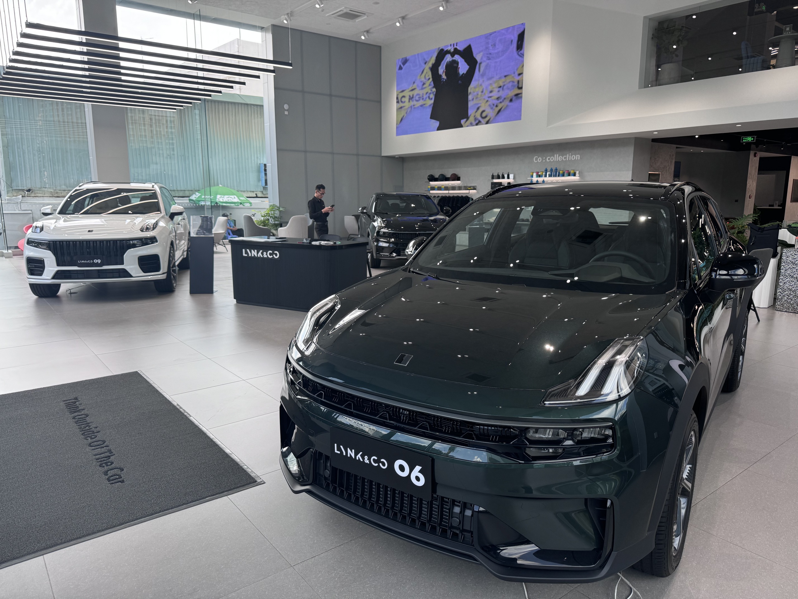 Xe ô tô Trung Quốc nhập vào Việt Nam tăng gấp đôi- Ảnh 1. Xe ô tô Trung Quốc nhập vào Việt Nam tăng gấp đôi- Ảnh 1.