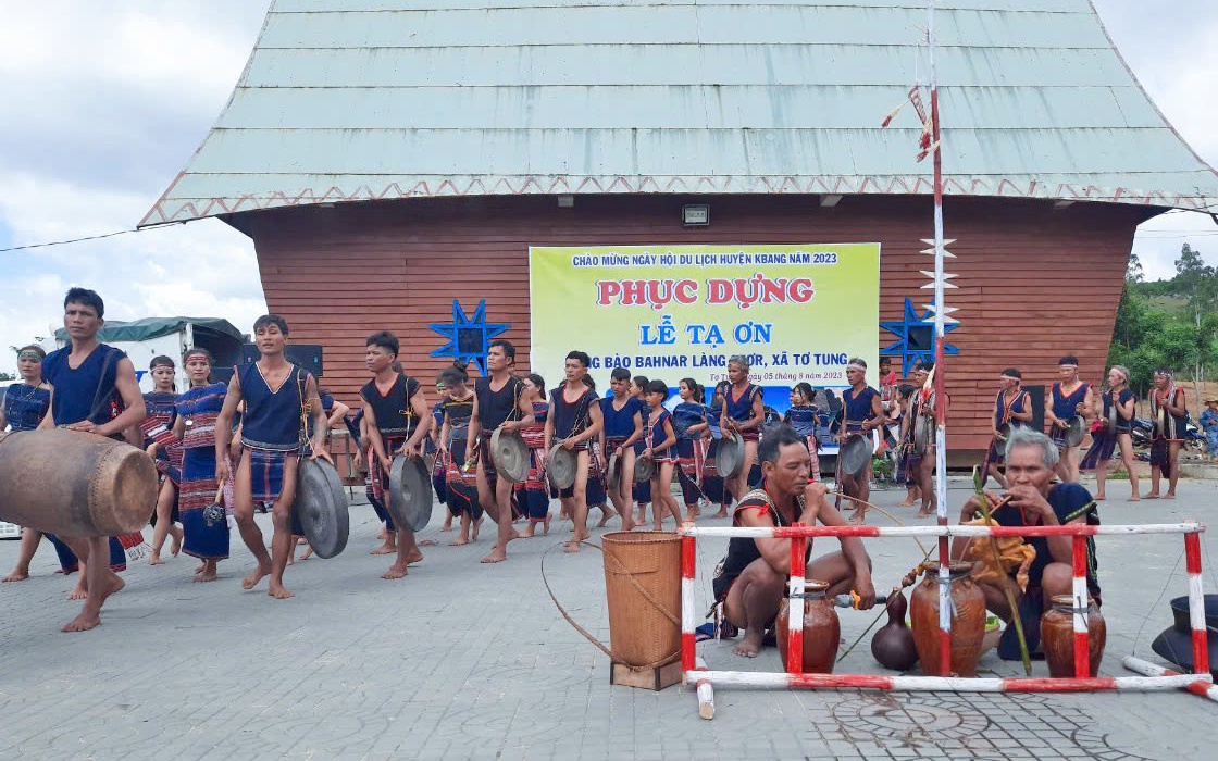 Đưa làng anh hùng Núp thành điểm đến du lịch hấp dẫn