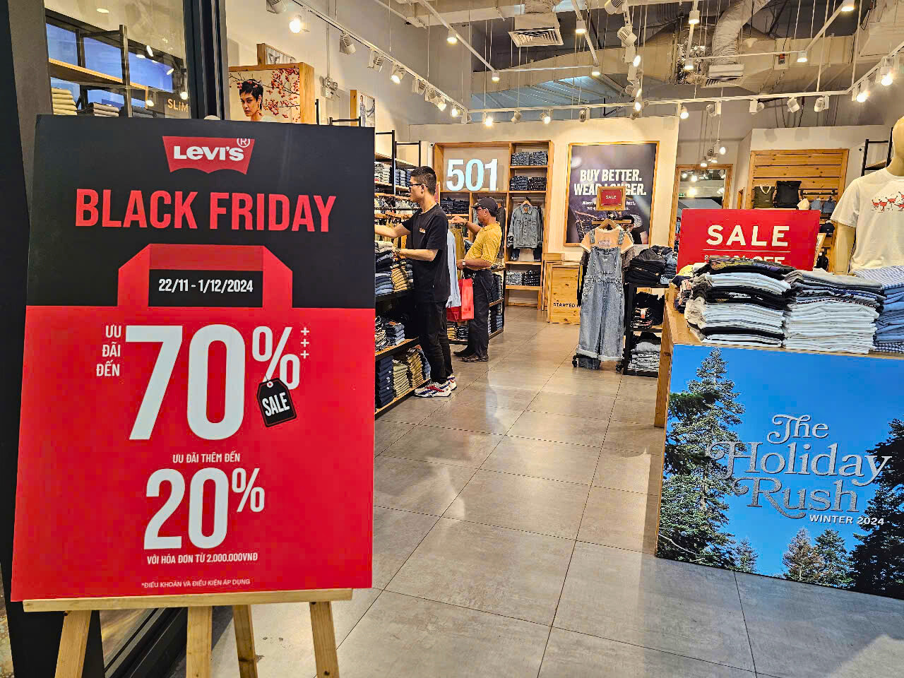 Giảm giá sập sàn, Black Friday đã hết hấp dẫn?- Ảnh 4.