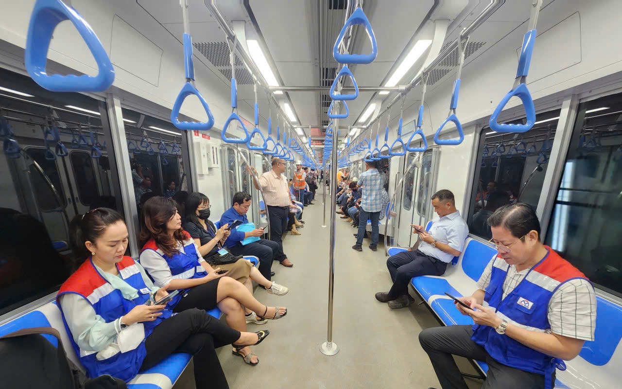 Háo hức chờ Metro số 1