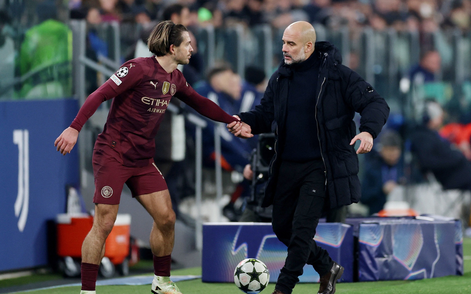 Mong manh số phận Man City