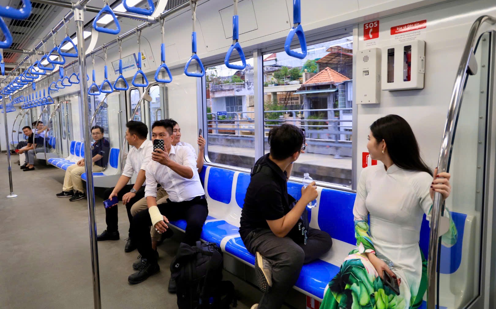 Metro số 1 hợp tác với Grab để kết nối mọi nẻo đường