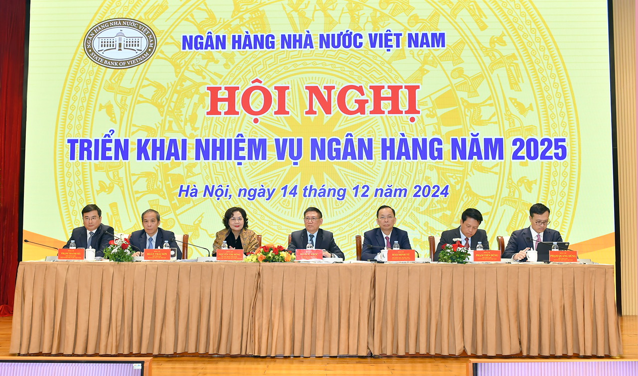 Sắp xếp, tinh gọn bộ máy phải đảm bảo hoạt động bình thường của hệ thống ngân hàng- Ảnh 1. Sắp xếp, tinh gọn bộ máy phải đảm bảo hoạt động bình thường của hệ thống ngân hàng- Ảnh 1.