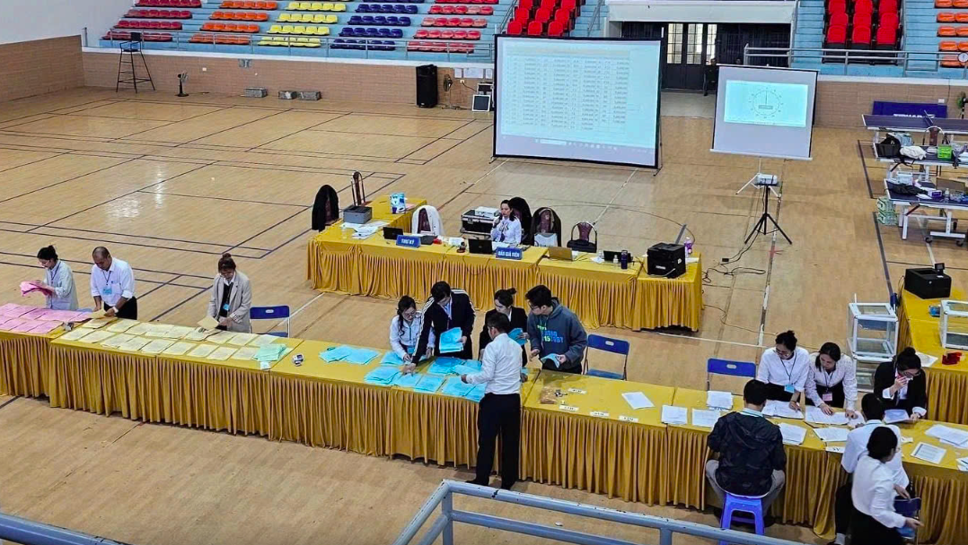 Osoba, která nabídla 30 miliard VND/m2 pozemku, vysvětlila neočekávaný důvod cenové nabídky. Người trả giá 30 tỉ đồng/m2 đất trần tình lý do không ngờ về việc đưa ra giá