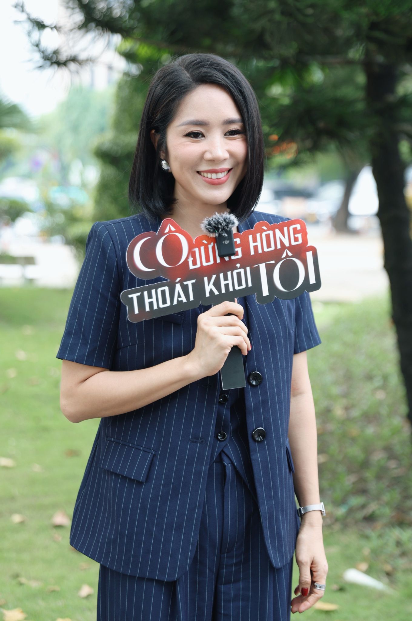 Lê Phương cắt tóc, 