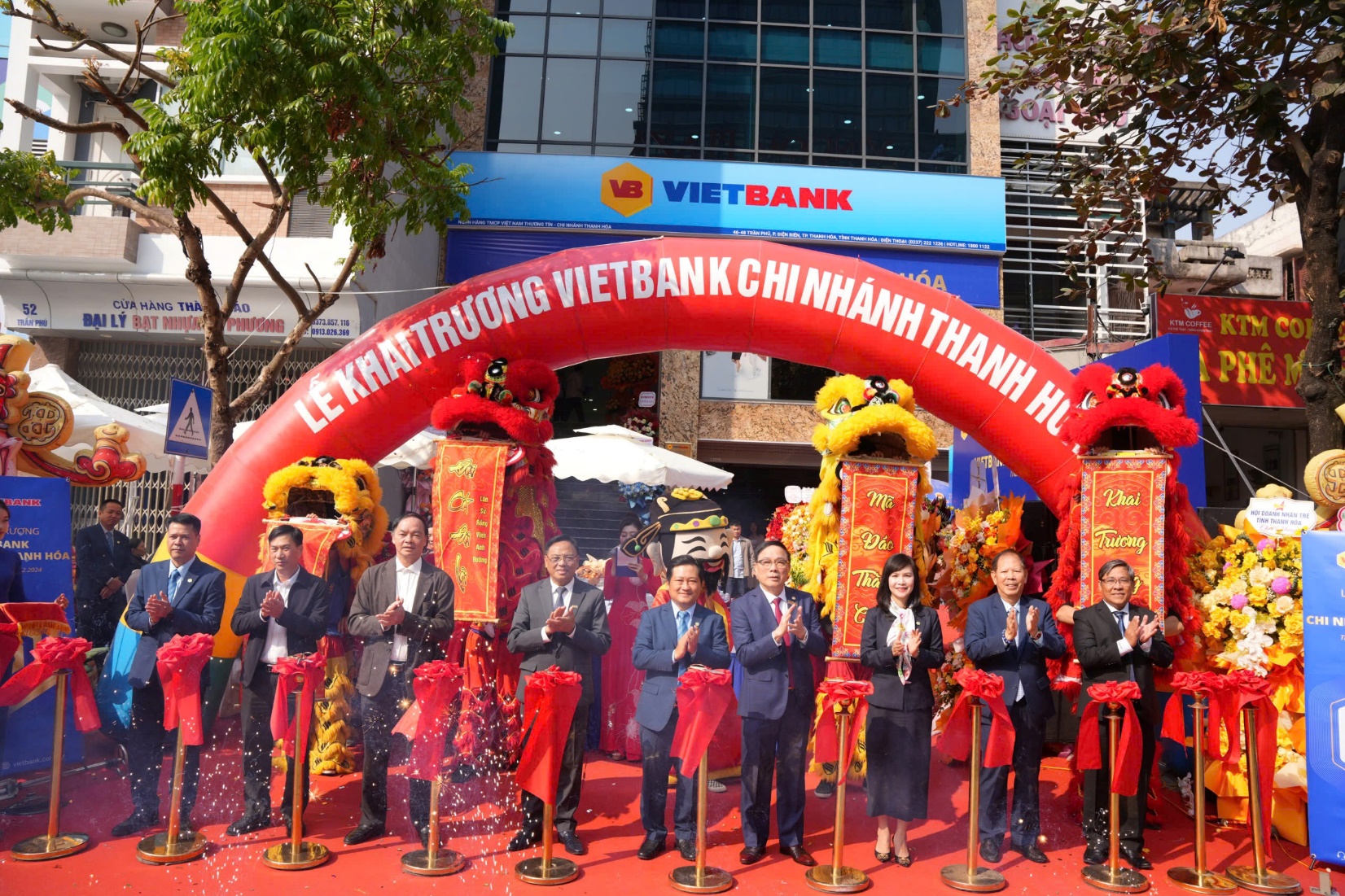 Vietbank liên tiếp khai trương hai chi nhánh lớn tại Thanh Hóa và Lâm Đồng- Ảnh 2.