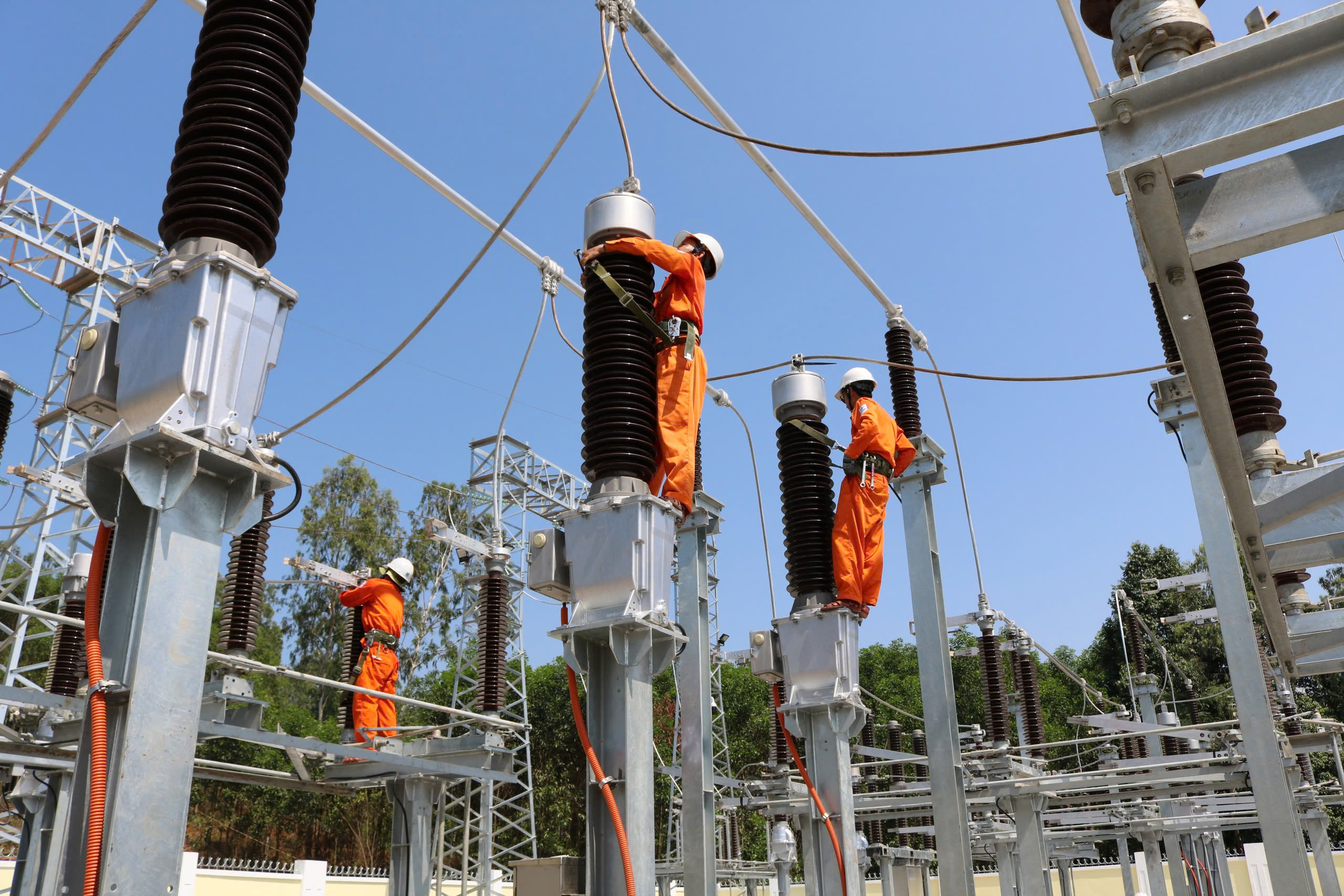 EVNCPC khởi công, đóng điện hàng loạt dự án 110kV- Ảnh 2.