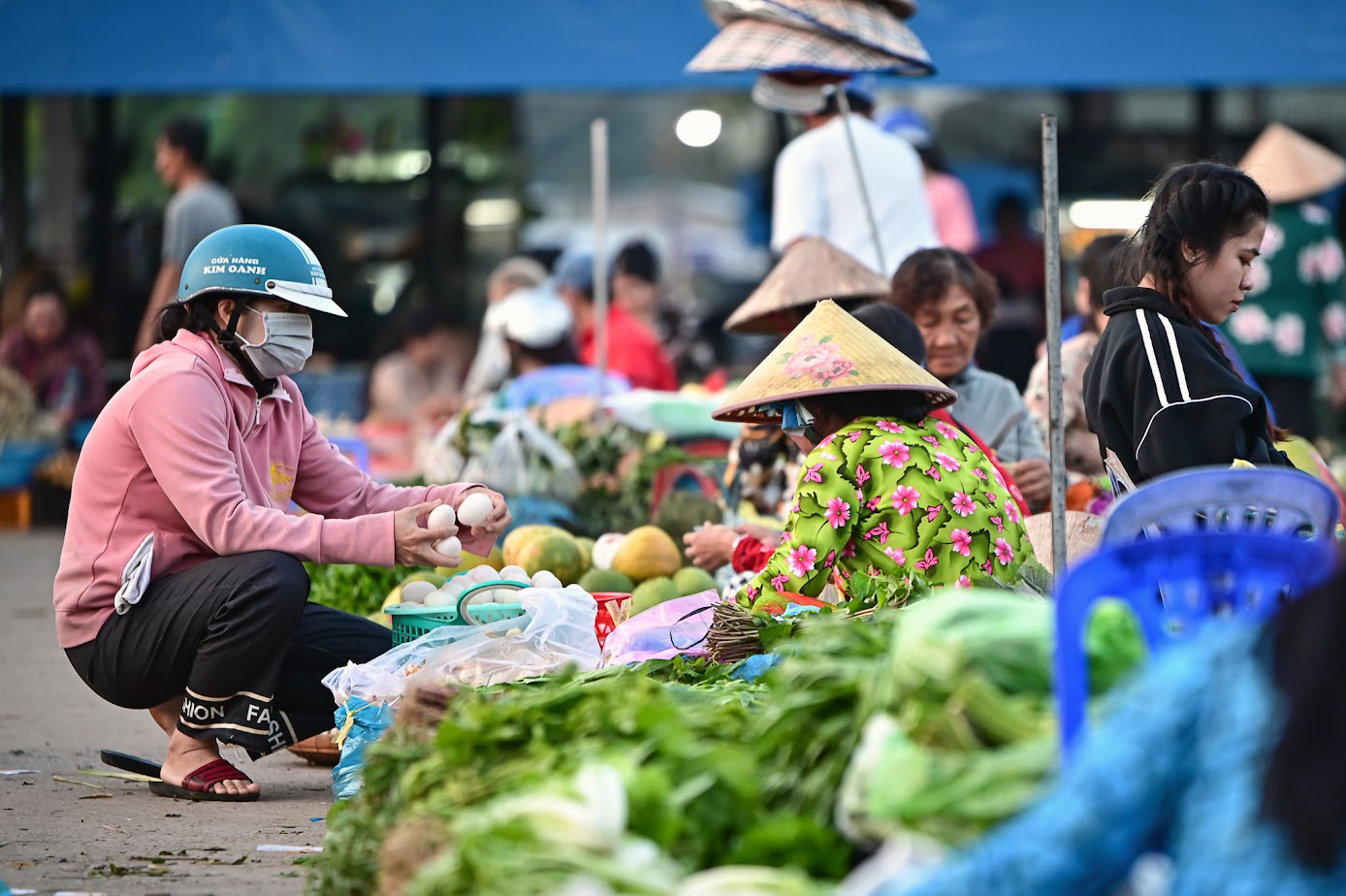 Độc đáo chợ “chồm hổm” ở miền Tây- Ảnh 7.