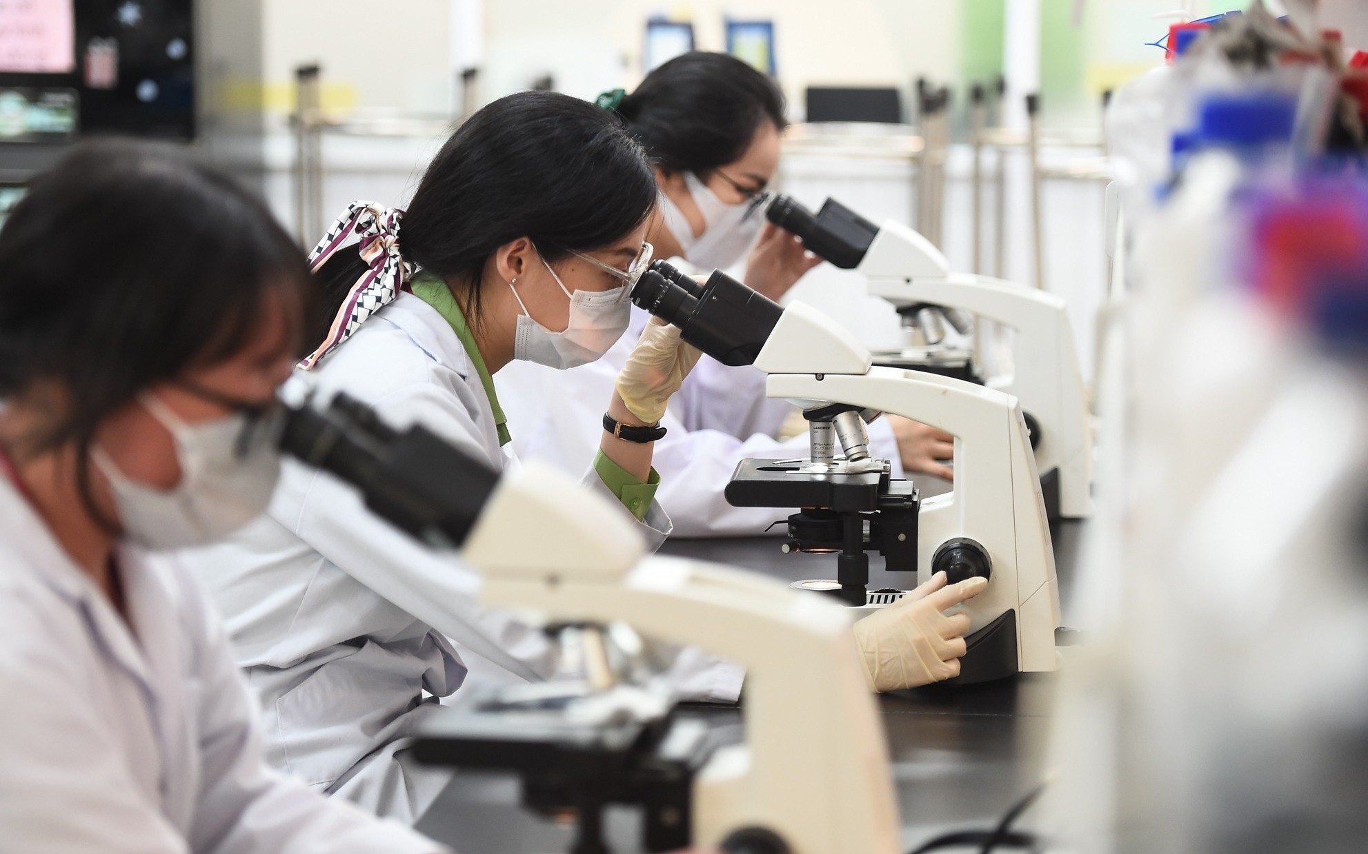 Thêm nhiều cơ chế, chính sách thu hút chuyên gia khoa học, công nghệ, đổi mới sáng tạo và chuyển đổi số - Ảnh 4.