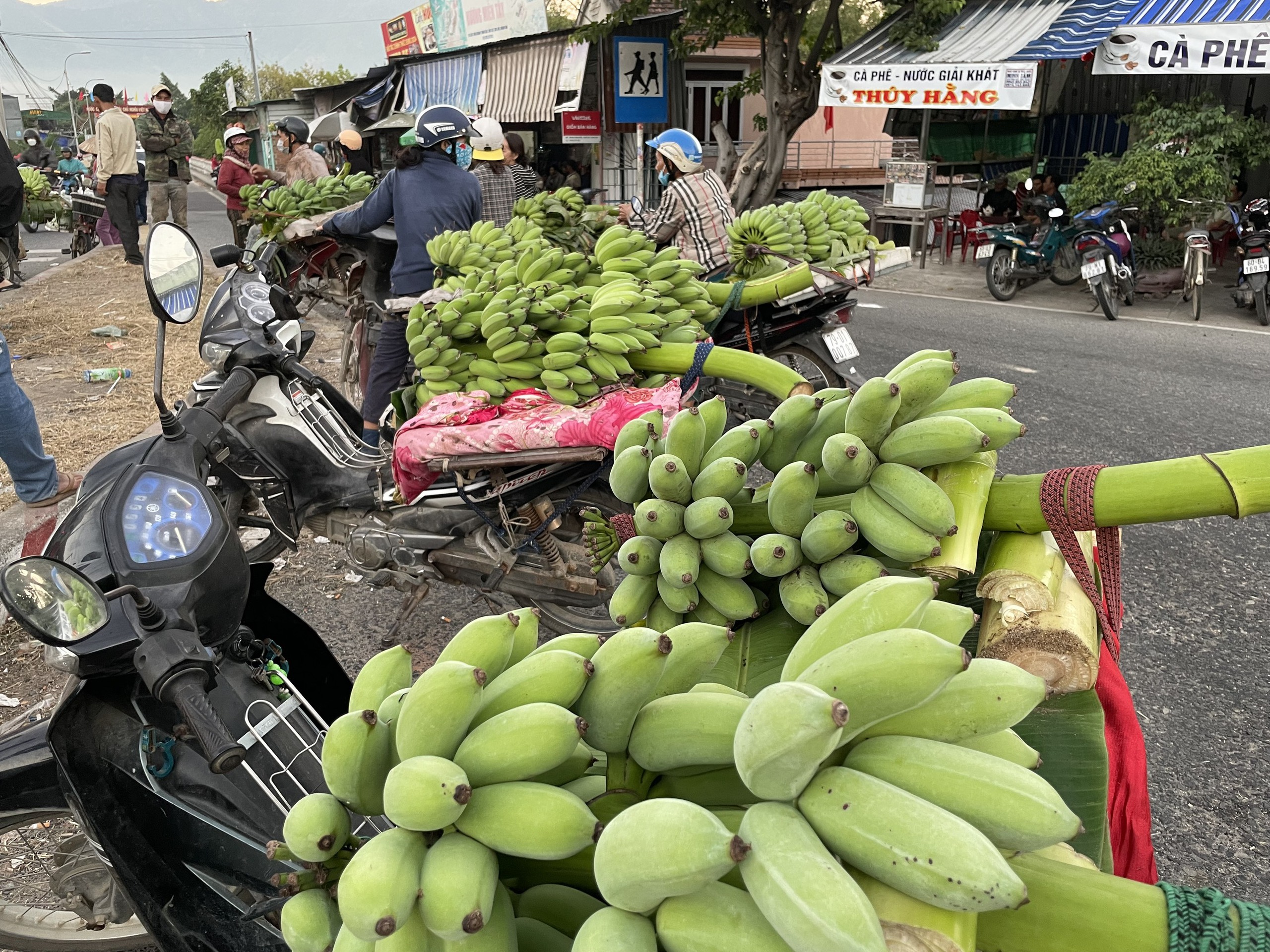 Độc đáo chợ chuối Suối Cát - Cam Lâm- Ảnh 7.