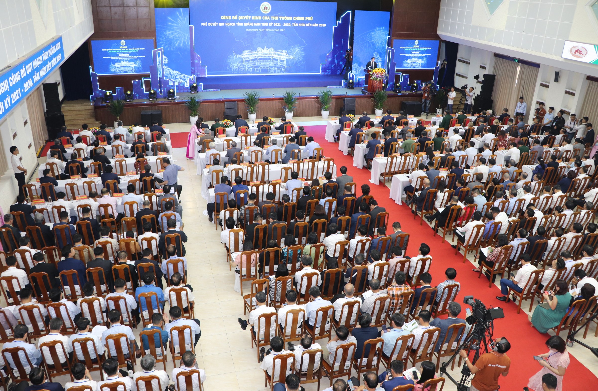 Phó Thủ tướng Trần Lưu Quang gửi gắm Quảng Nam 8 từ- Ảnh 2. Phó Thủ tướng Trần Lưu Quang gửi gắm Quảng Nam 8 từ- Ảnh 2.